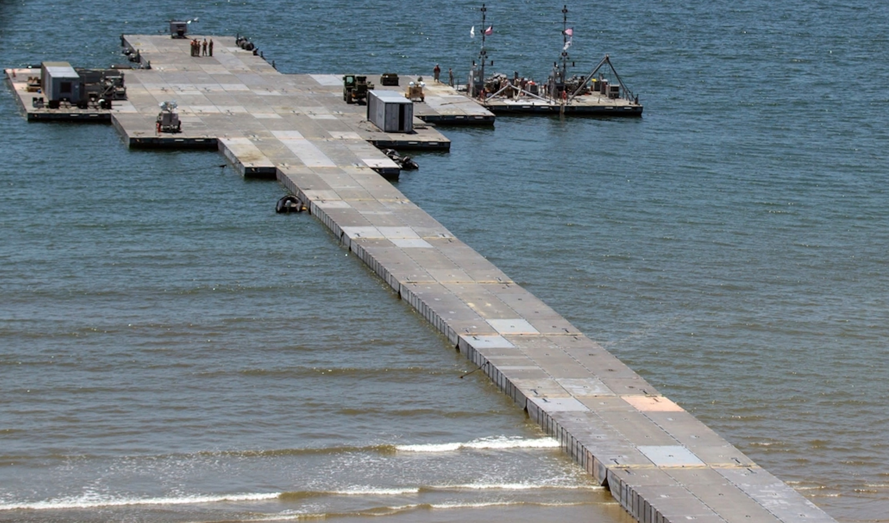 PHOTO: A Trident Pier supports Combined Joint Logistics Over-the-Shore in Anmyeon Beach, Korea, July 3, 2015.