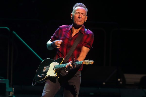 Bruce Springsteen discusses how peptic ulcer disease affected his ability to sing for an extended period