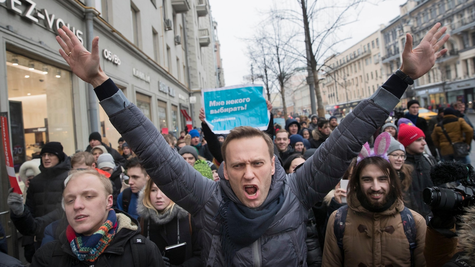 Navalny's widow urges Russians to gather on election day to protest against Putin