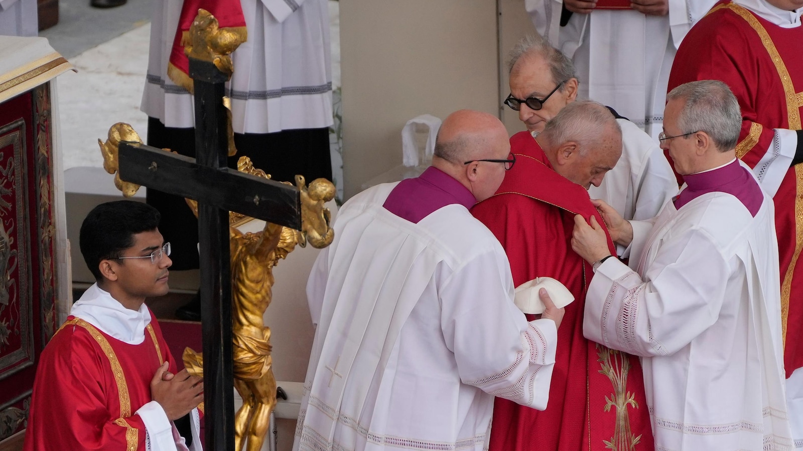Pope Francis Opts to Skip Palm Sunday Homily to Begin Busy Holy Week Schedule