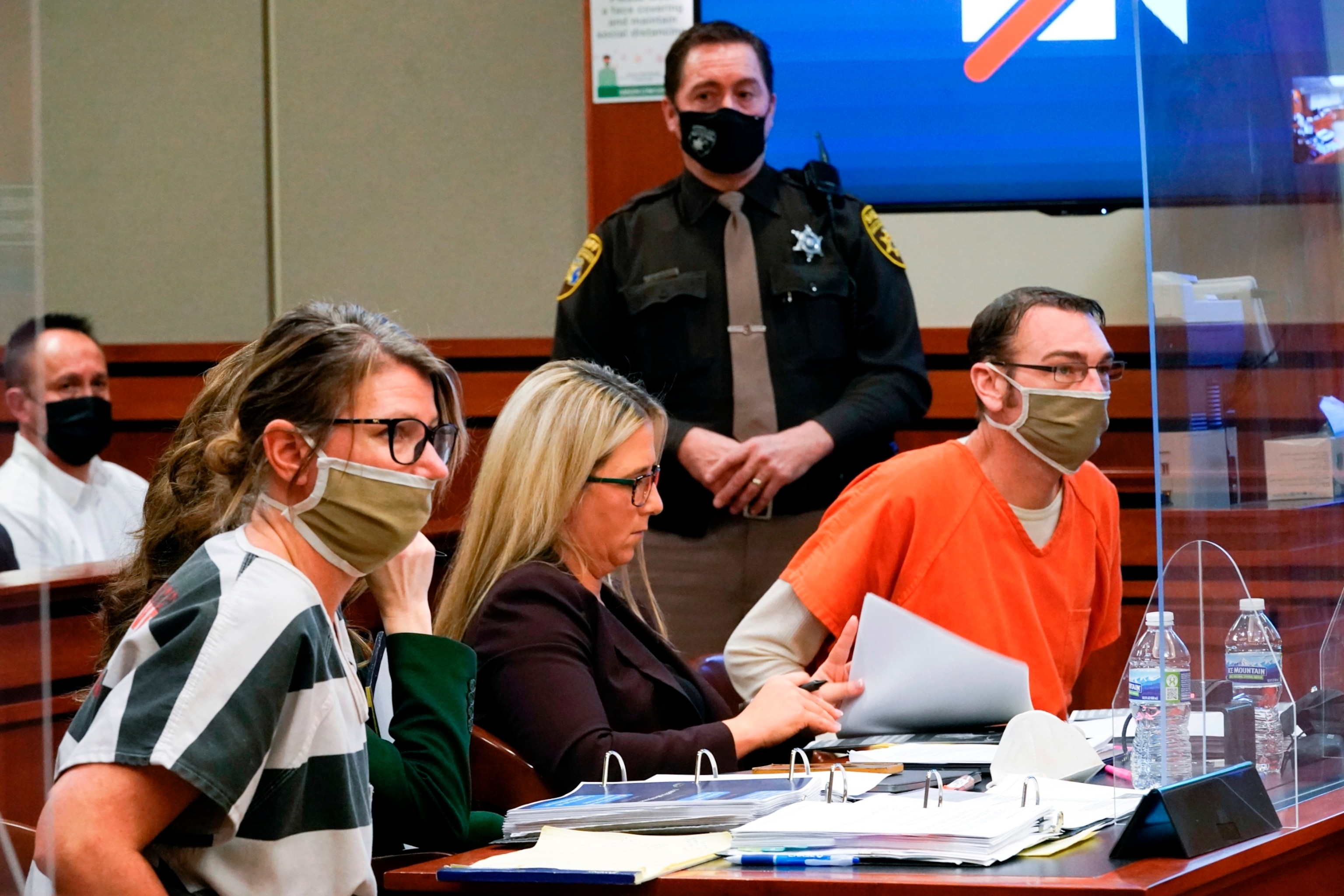 PHOTO: Jennifer Crumbley, left, and James Crumbley, right, the parents of Ethan Crumbley, appear in court for a preliminary examination on involuntary manslaughter charges in Rochester Hills, Mich., Feb. 8, 2022.