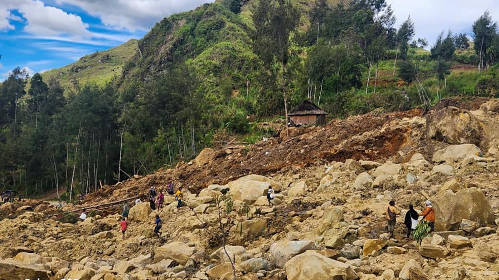 Over 2,000 people buried in Friday's landslide in Papua New Guinea