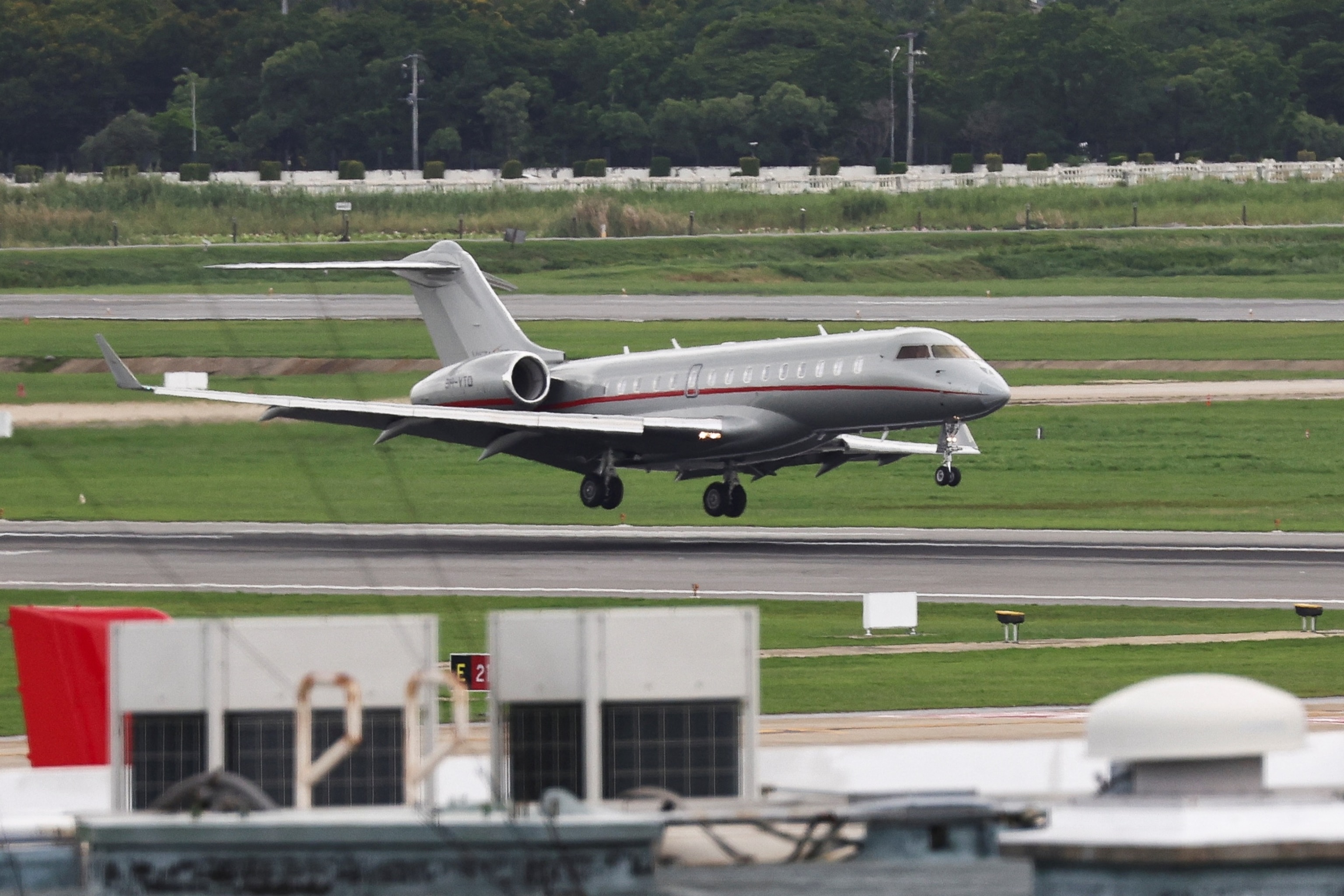 PHOTO:A private jet believed to be carrying Wikileaks founder Julian Assange, after he left a British prison, lands on the tarmac at Don Mueang International Airport in Bangkok, Thailand, June 25, 2024.