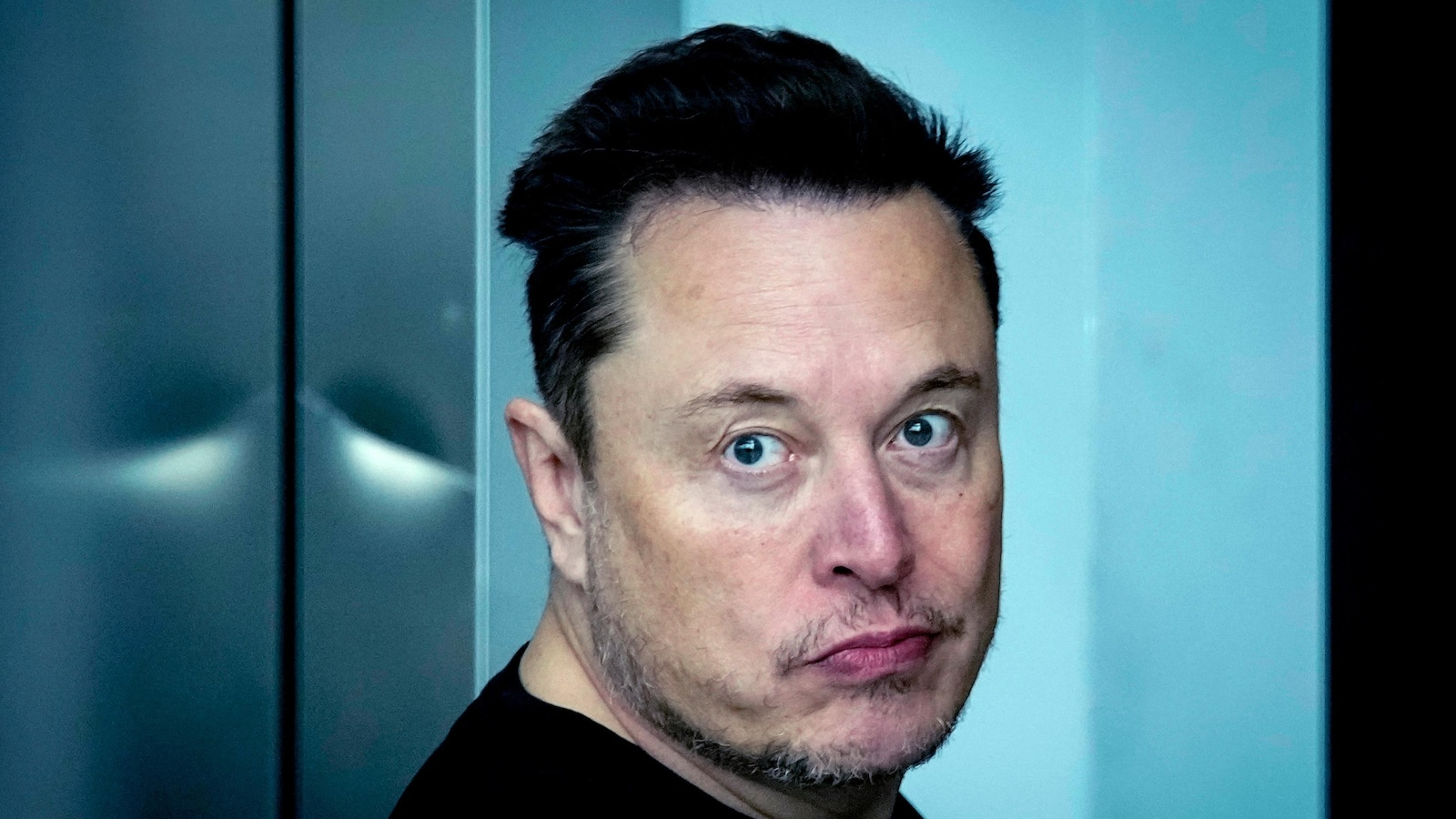 Elon Musk withdraws lawsuit against OpenAI, the creator of ChatGPT, without providing a reason