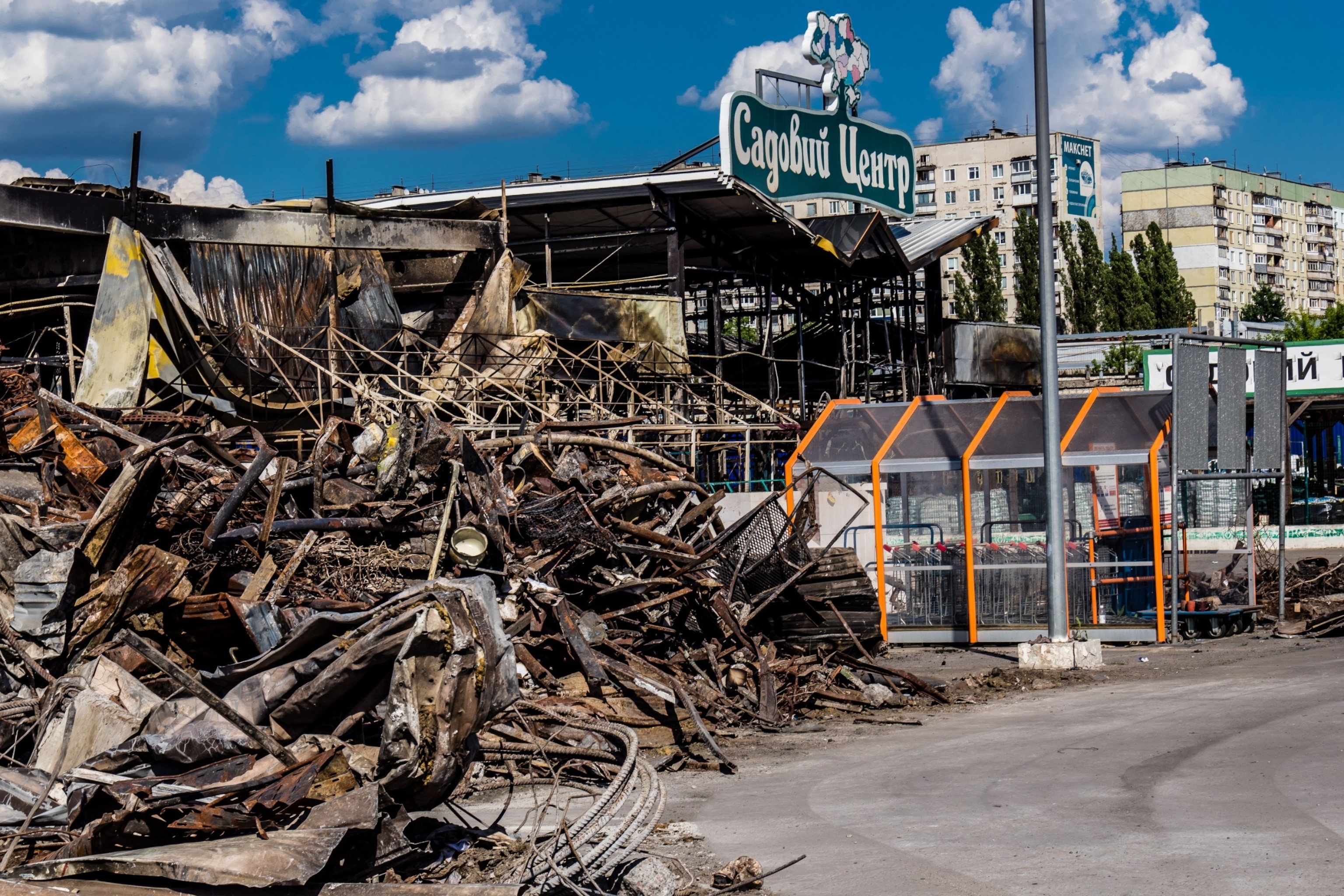 PHOTO: The aftermath of the Russian attack on an "Epitsentr" hypermarket in Kharkiv, May 25, 2024. 