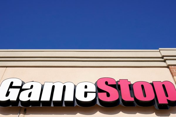 GameStop's 1Q Revenue Declines Due to Weakening Sales in Hardware, Accessories, Software, and Collectibles