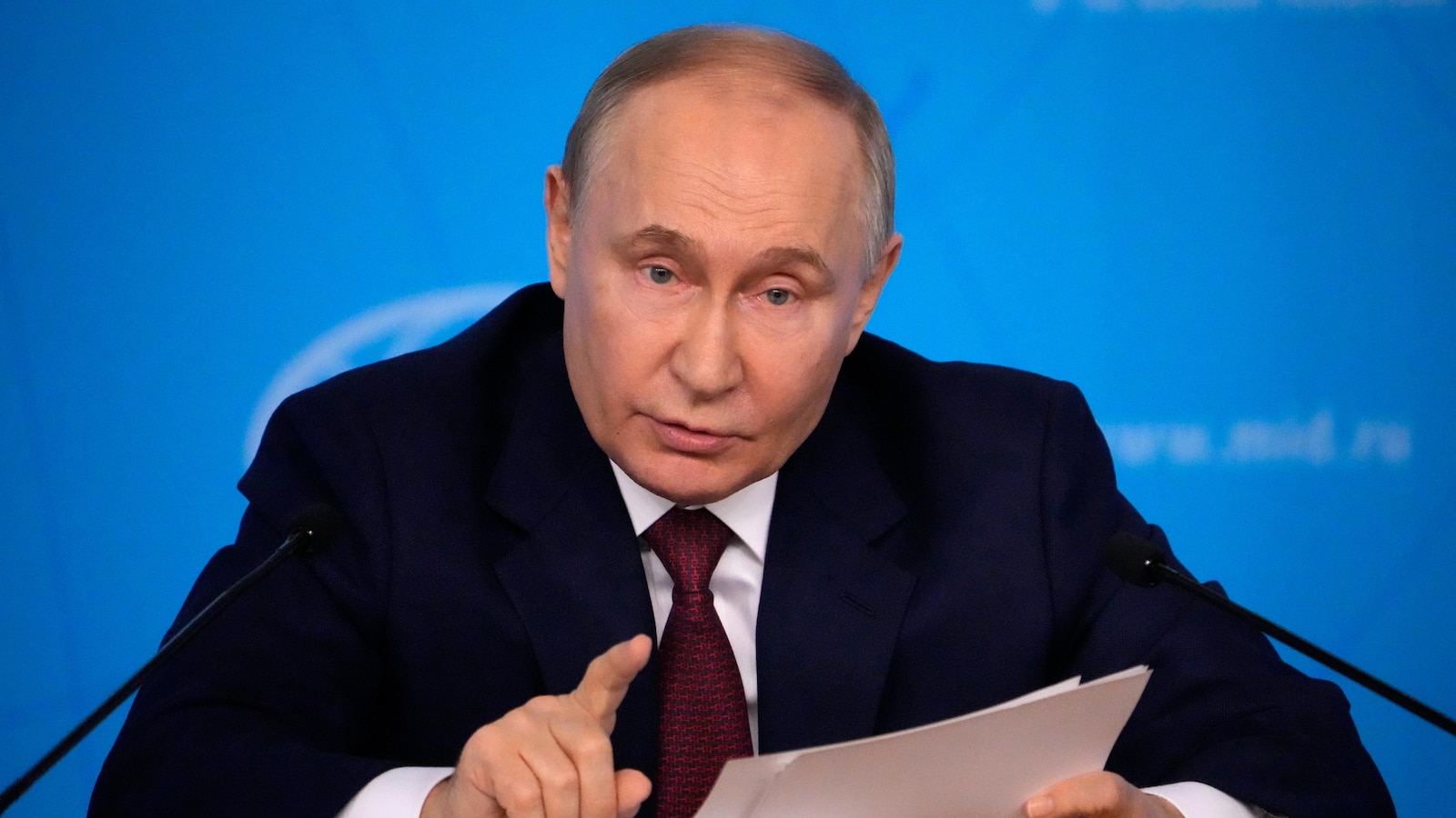 Russian President Putin offers cease-fire in Ukraine in exchange for Kyiv's withdrawal from occupied areas