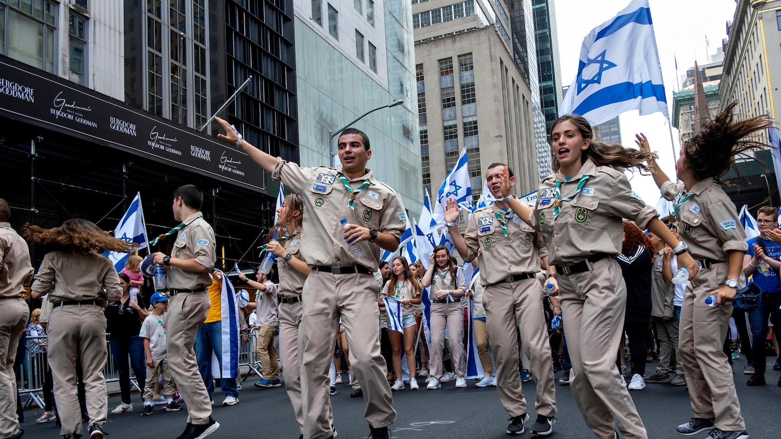 Solidarity Takes Center Stage at NYC's Israel Parade Amid Gaza Conflict