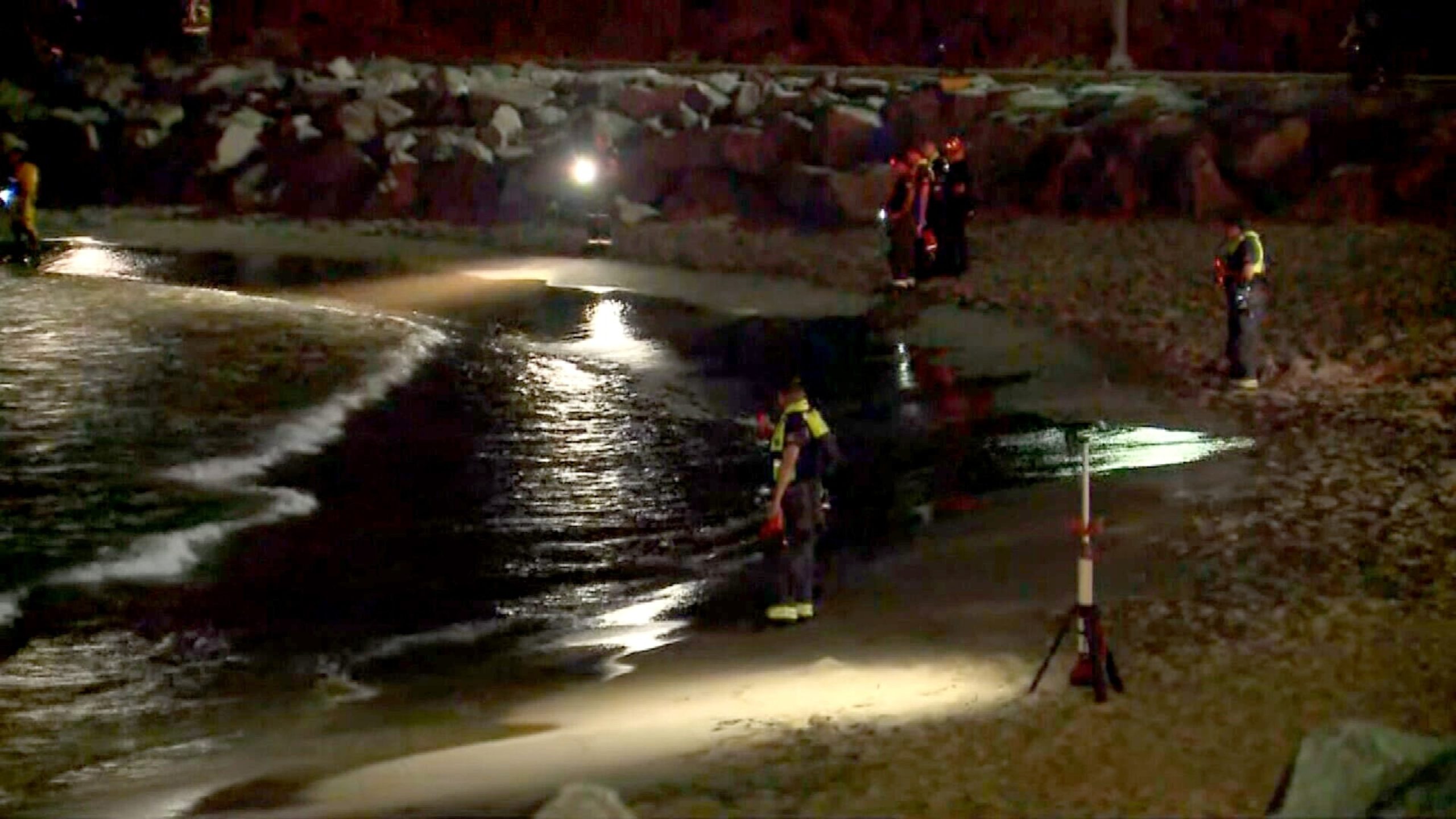 Tragic Incident at Lake Michigan: One Teen Fatally Drowned, Two Others Rescued