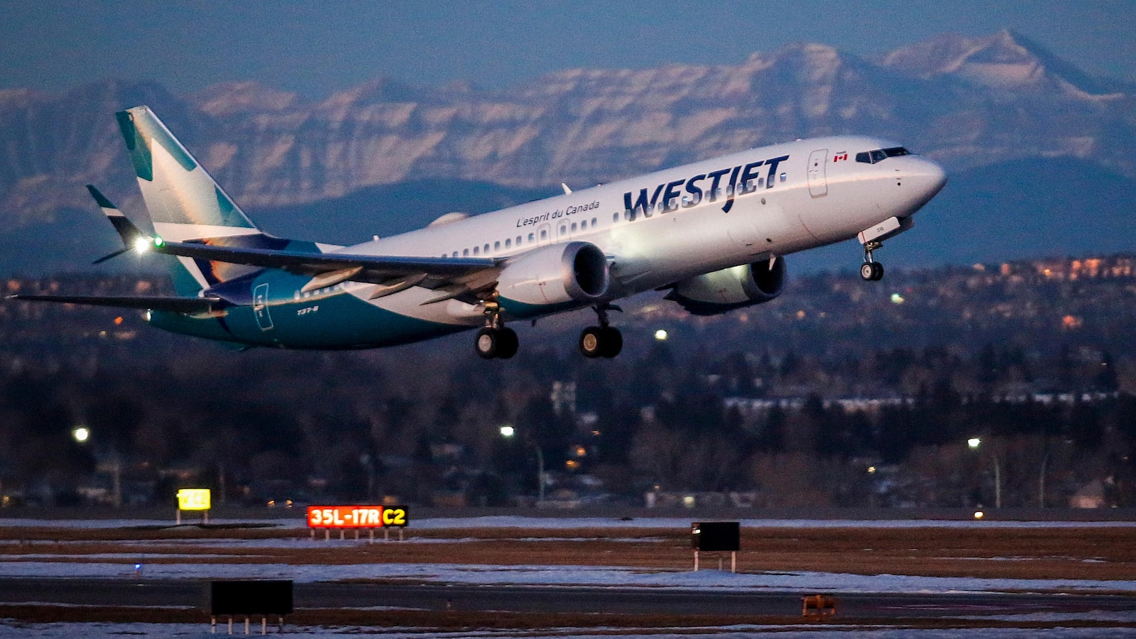WestJet cancels flights as mechanics threaten strike in Canada