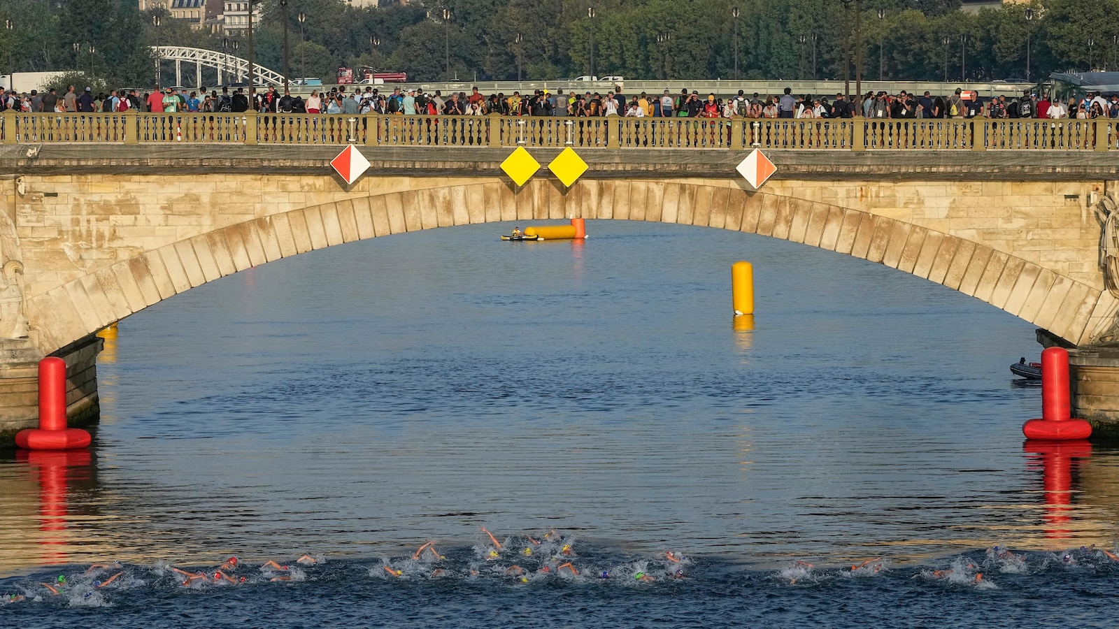 Cancellation of Olympics pre-race triathlon event in Seine River due to water quality concerns