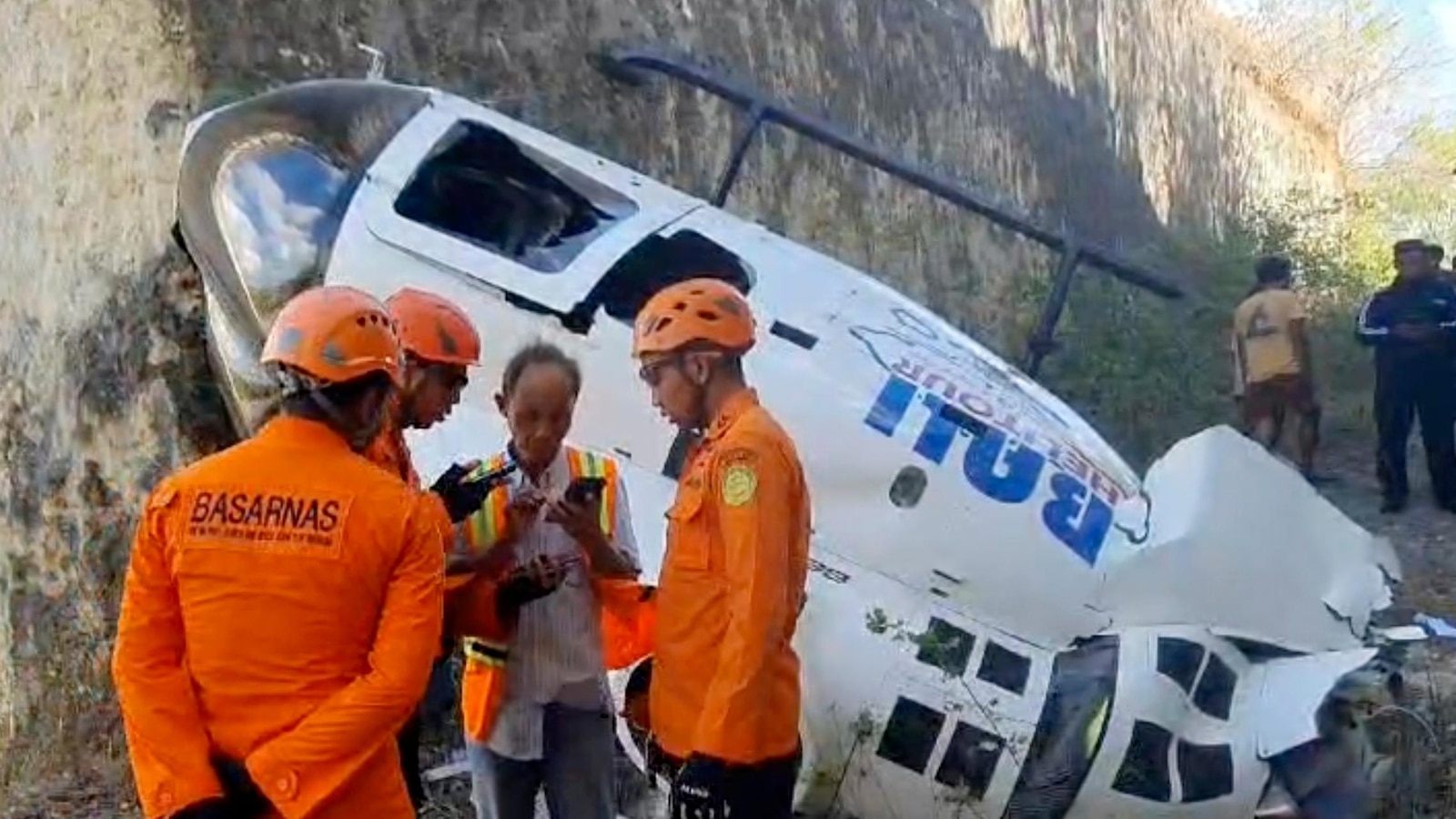 Five individuals escape unharmed following a helicopter accident in Bali