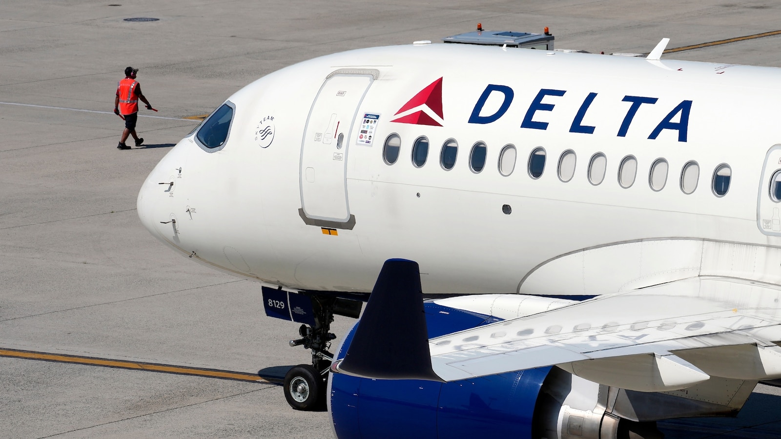 Investigation opened by Department of Transportation into Delta Airlines for flight disruptions