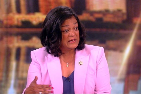 Rep. Pramila Jayapal discusses Biden stepping aside and expectations for a Harris candidacy