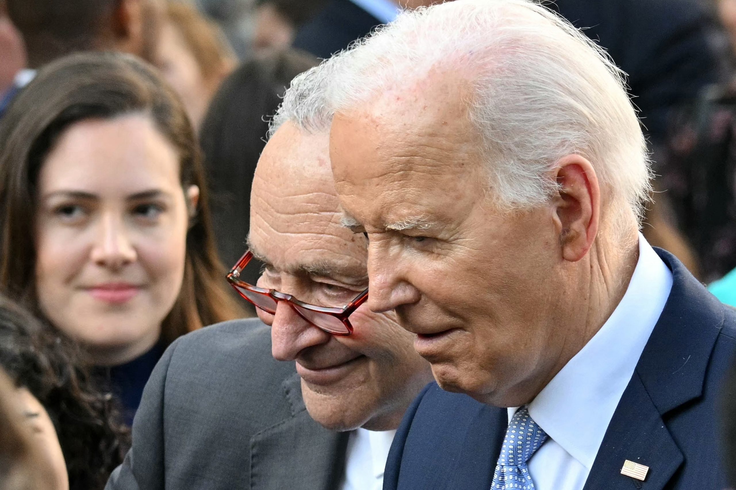 Sources reveal that Schumer privately advised Biden to consider stepping aside in the 2024 election