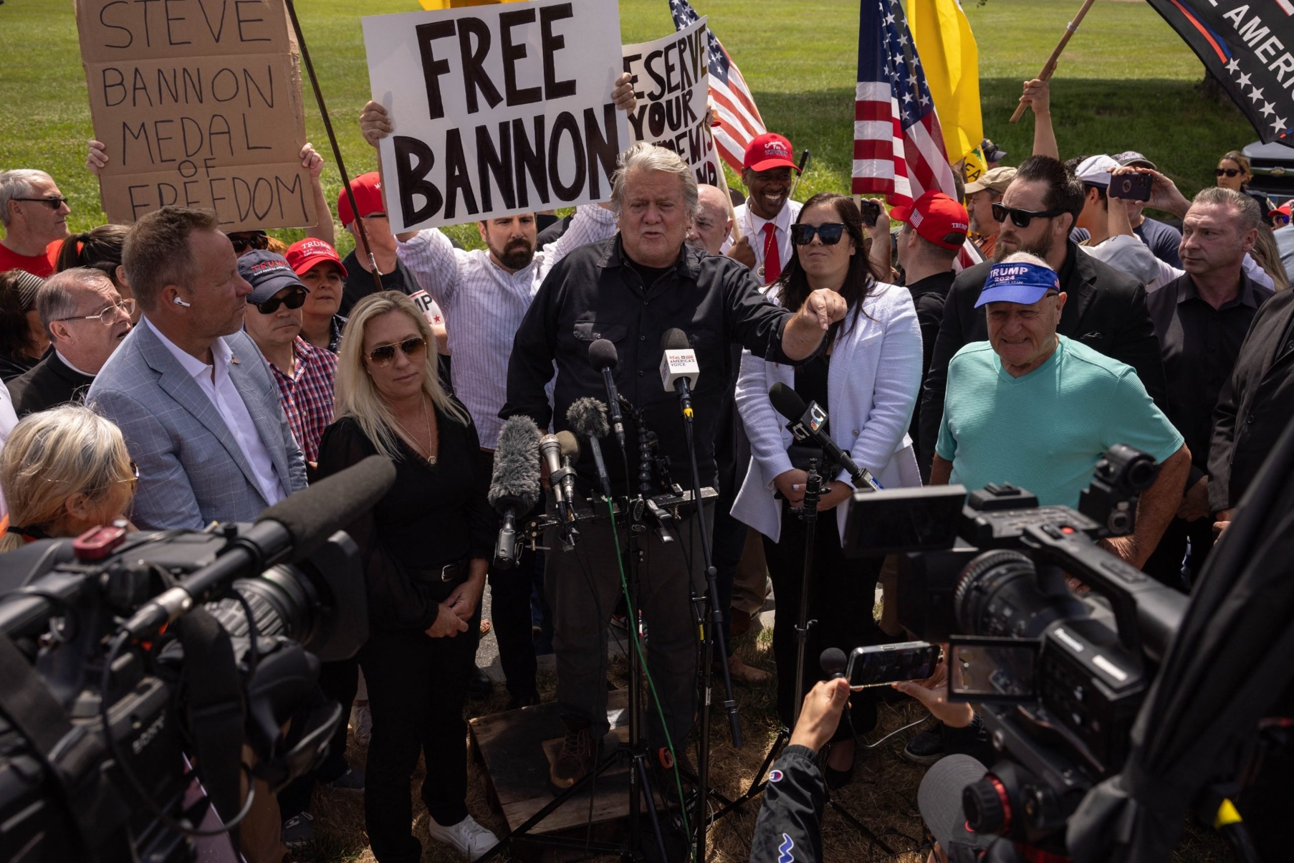 Steve Bannon begins serving prison sentence for contempt of Congress
