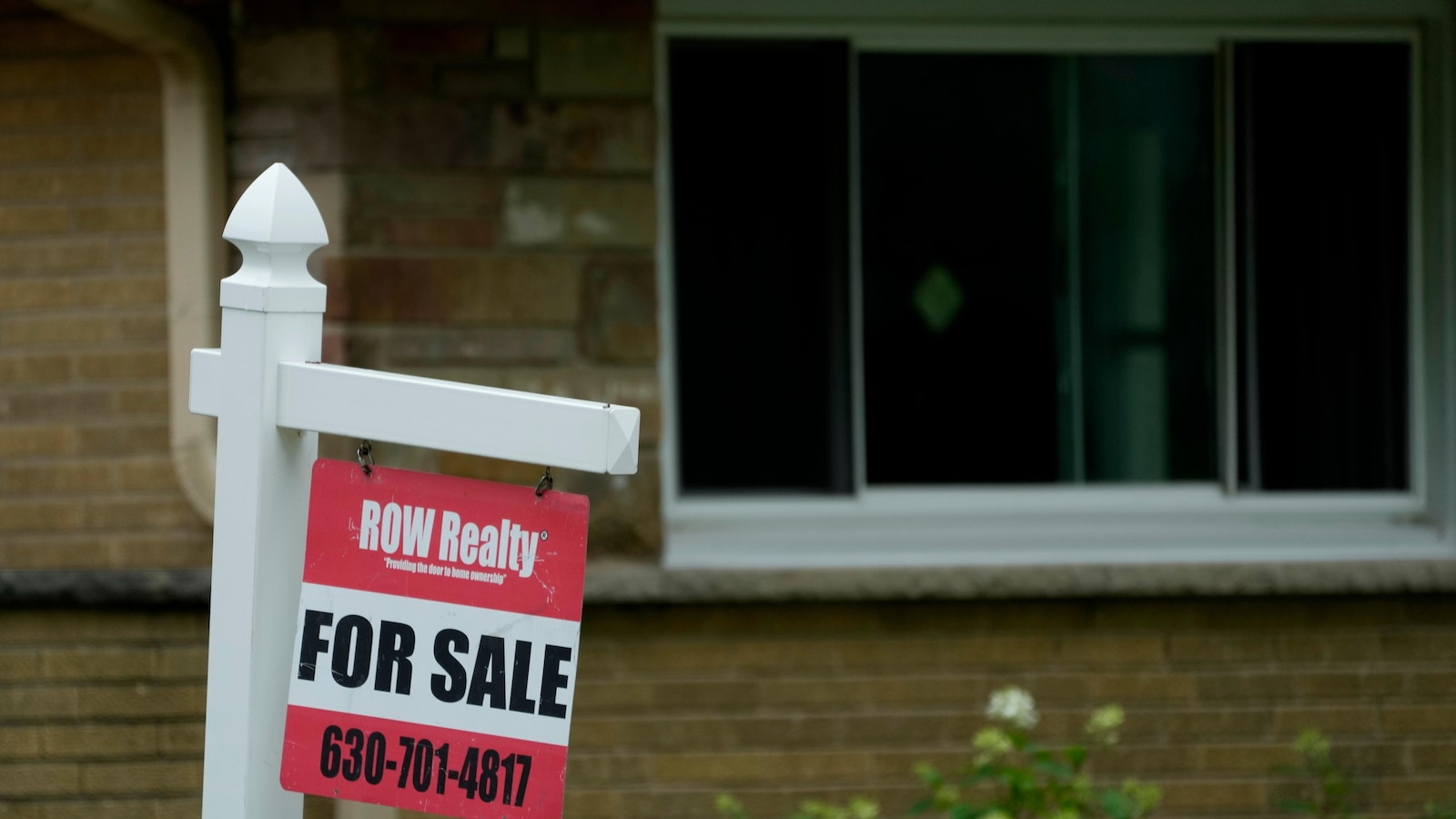 The average rate on a 30-year mortgage reaches lowest level since March at 6.77%