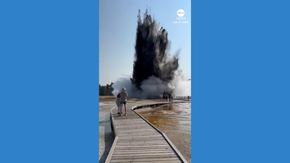 Tourists at Yellowstone National Park flee from hydrothermal explosion captured on video