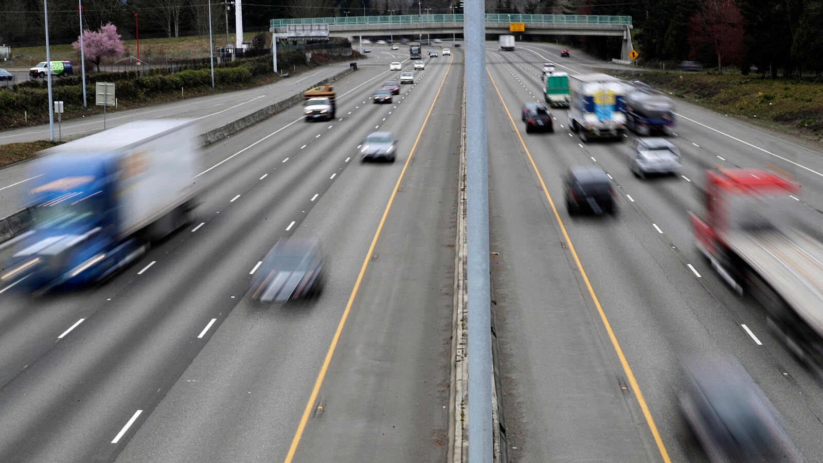 US Highway Agency Warns of Defective Air Bag Replacements in Pre-Owned Vehicles