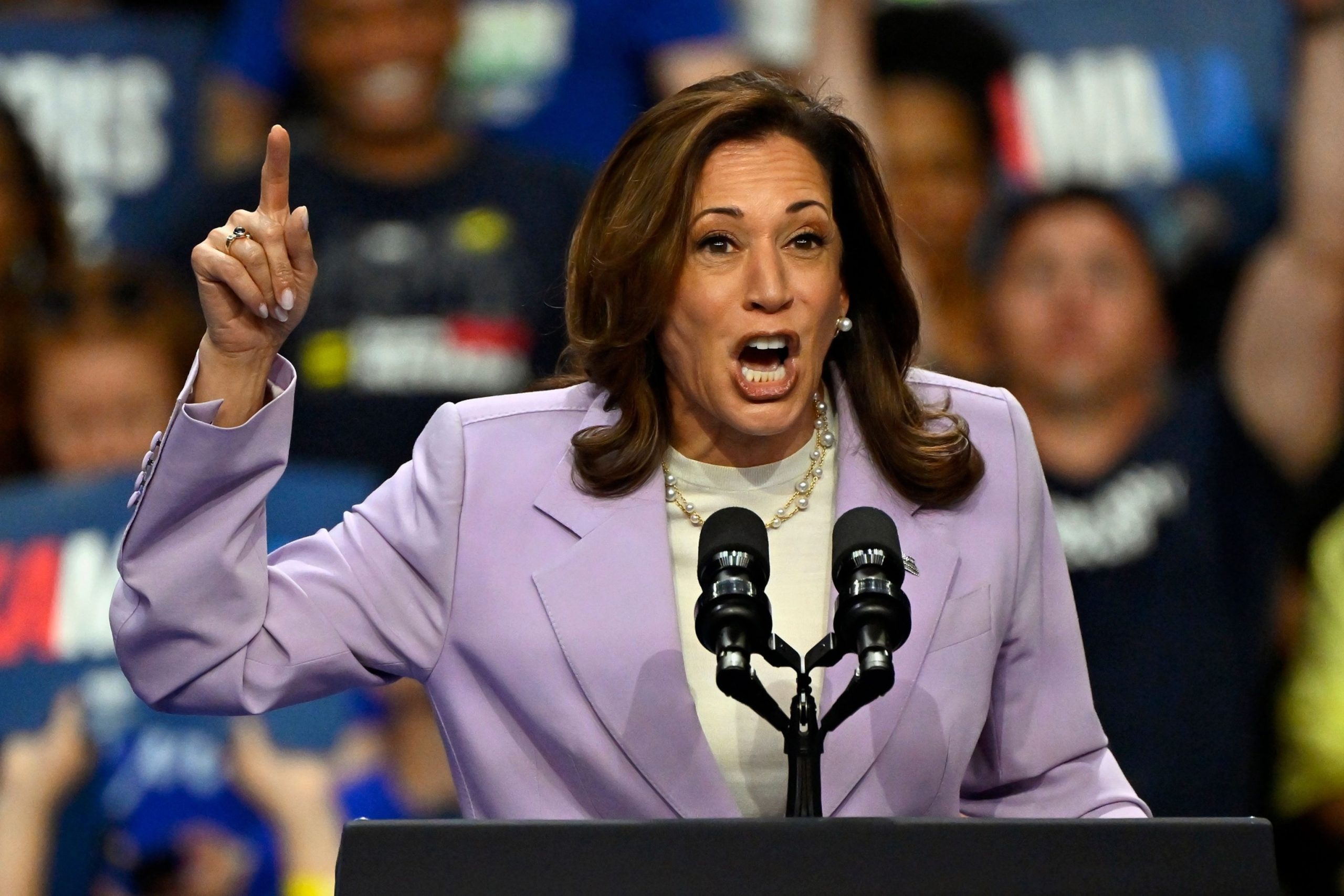 Analysis: Democrats Enter Convention with a Mix of Optimism and Fear