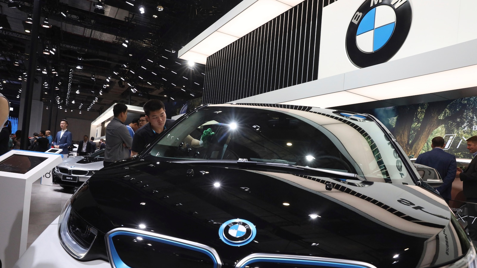 BMW issues recall for 1.3 million vehicles in China due to potential Takata airbag inflator defect