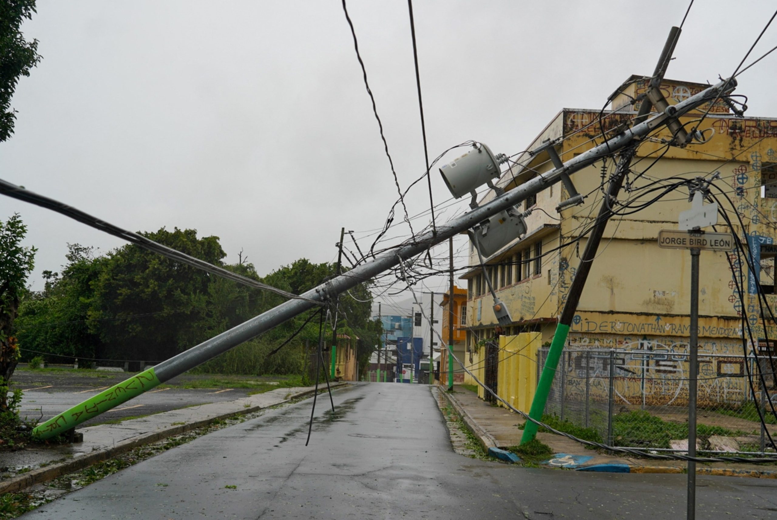 Category 1 Hurricane Ernesto Approaching Bermuda