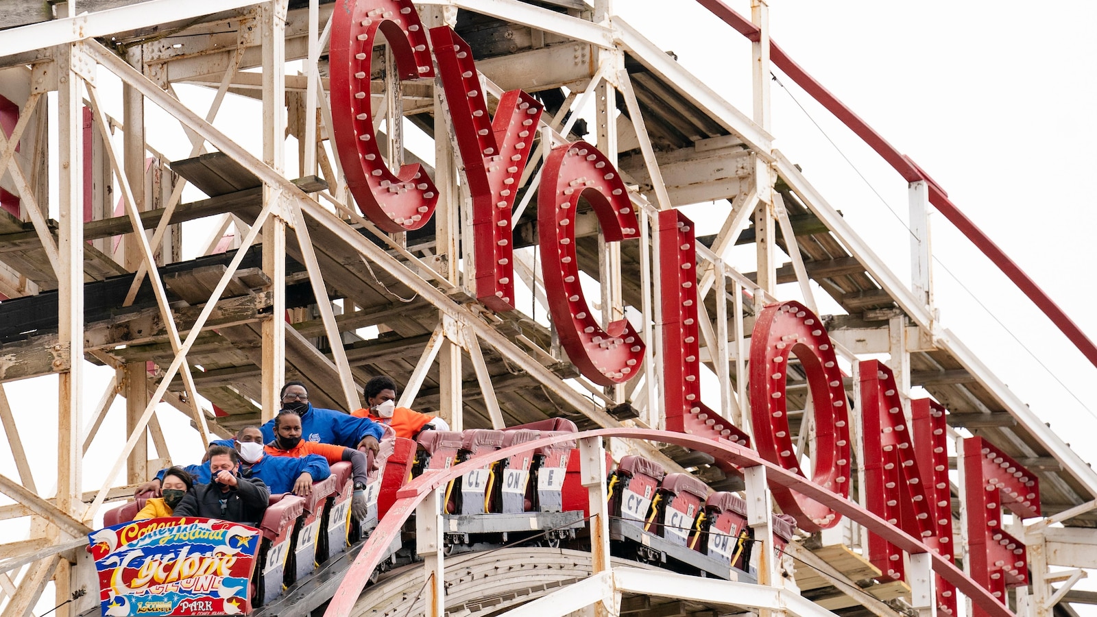 Coney Island Cyclone roller coaster temporarily closed due to malfunction during ride