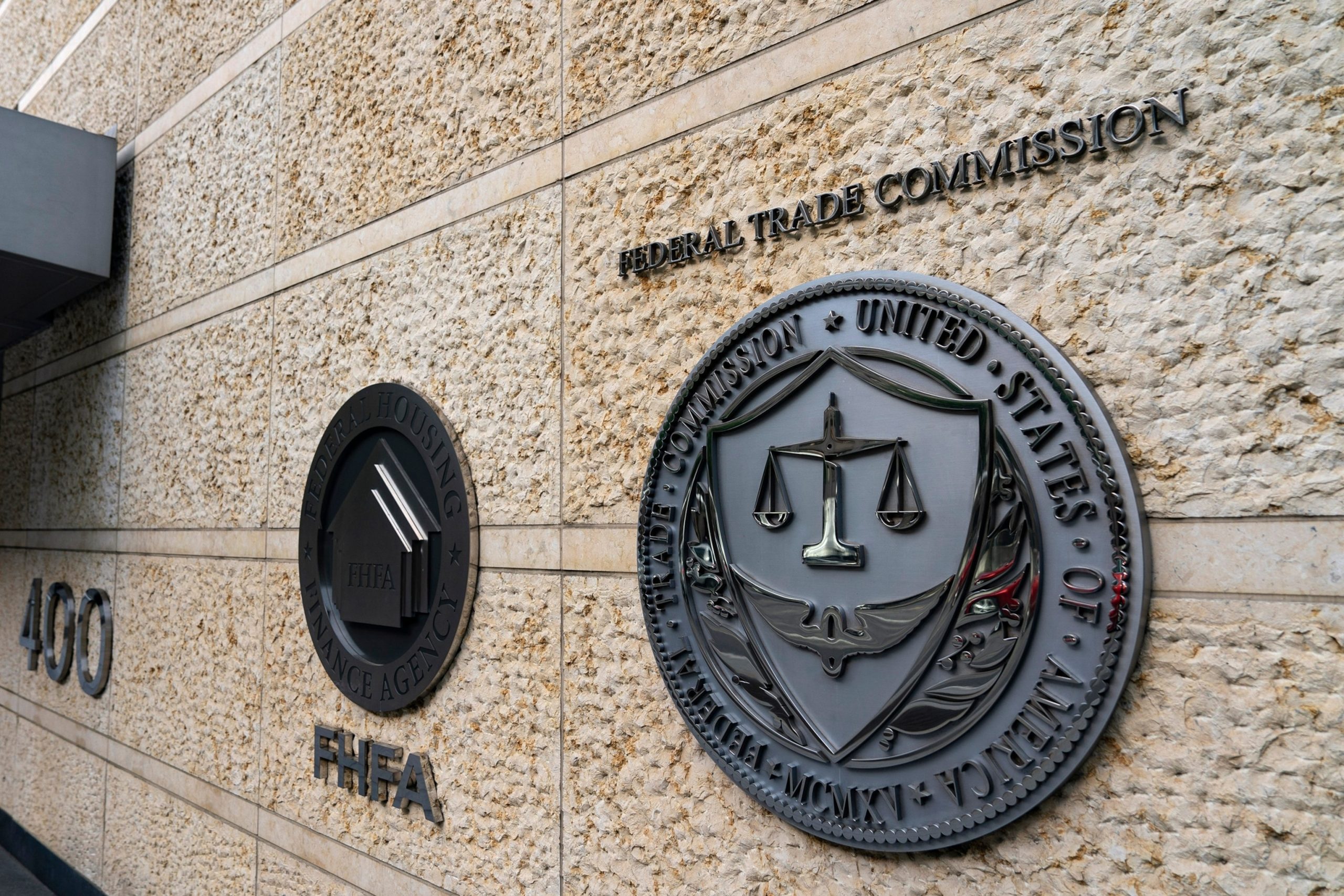 Federal Judge Blocks FTC Ban on Worker Noncompete Agreements