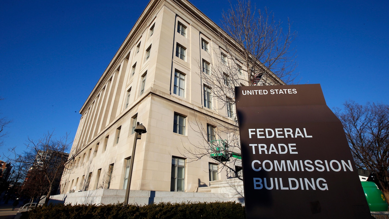 Legal Challenge to FTC Ban on Noncompete Agreements