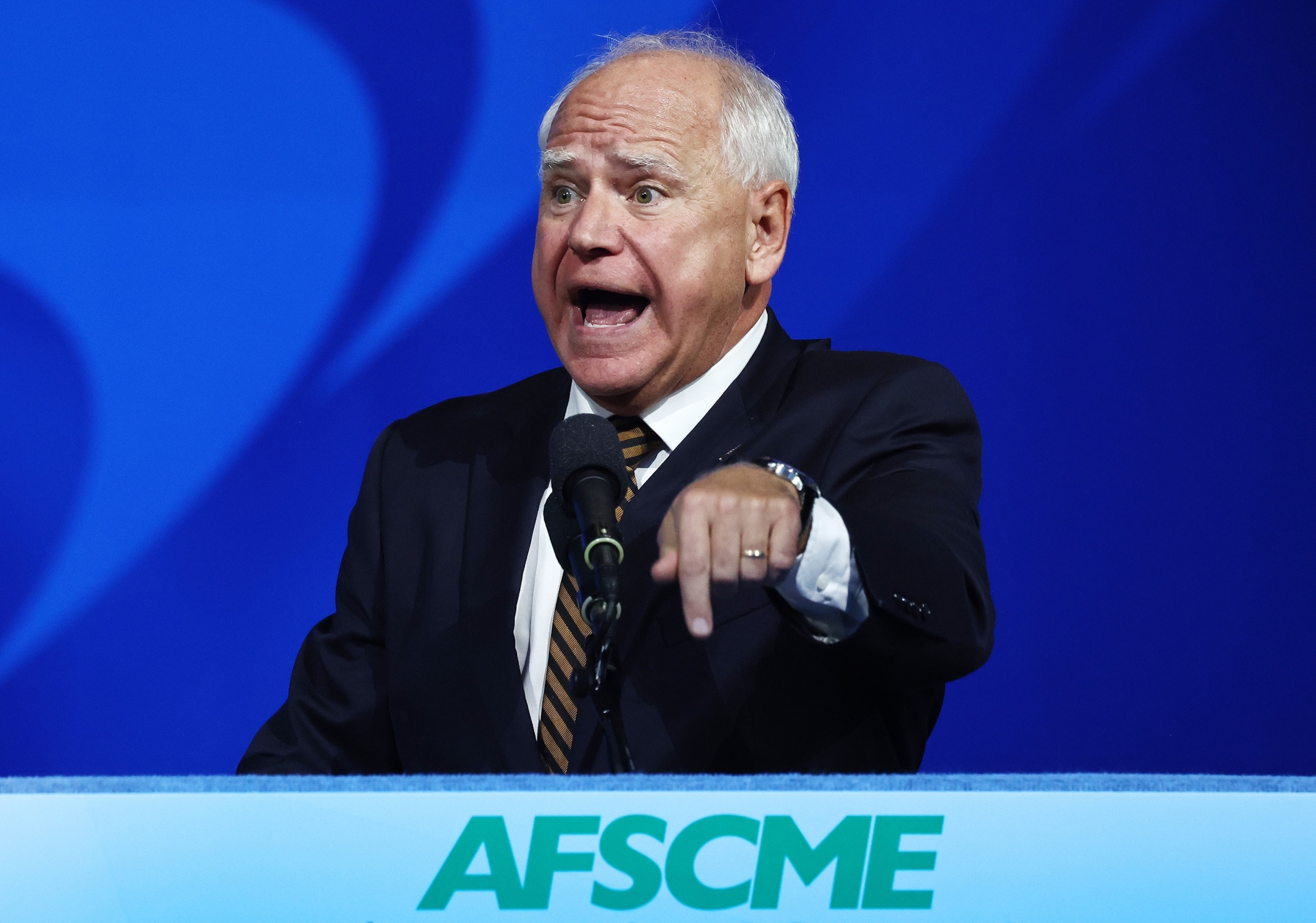 PHOTO: Democratic vice presidential candidate Minnesota Governor Tim Walz speaks at the Los Angeles Convention Center on Aug. 13, 2024 in Los Angeles