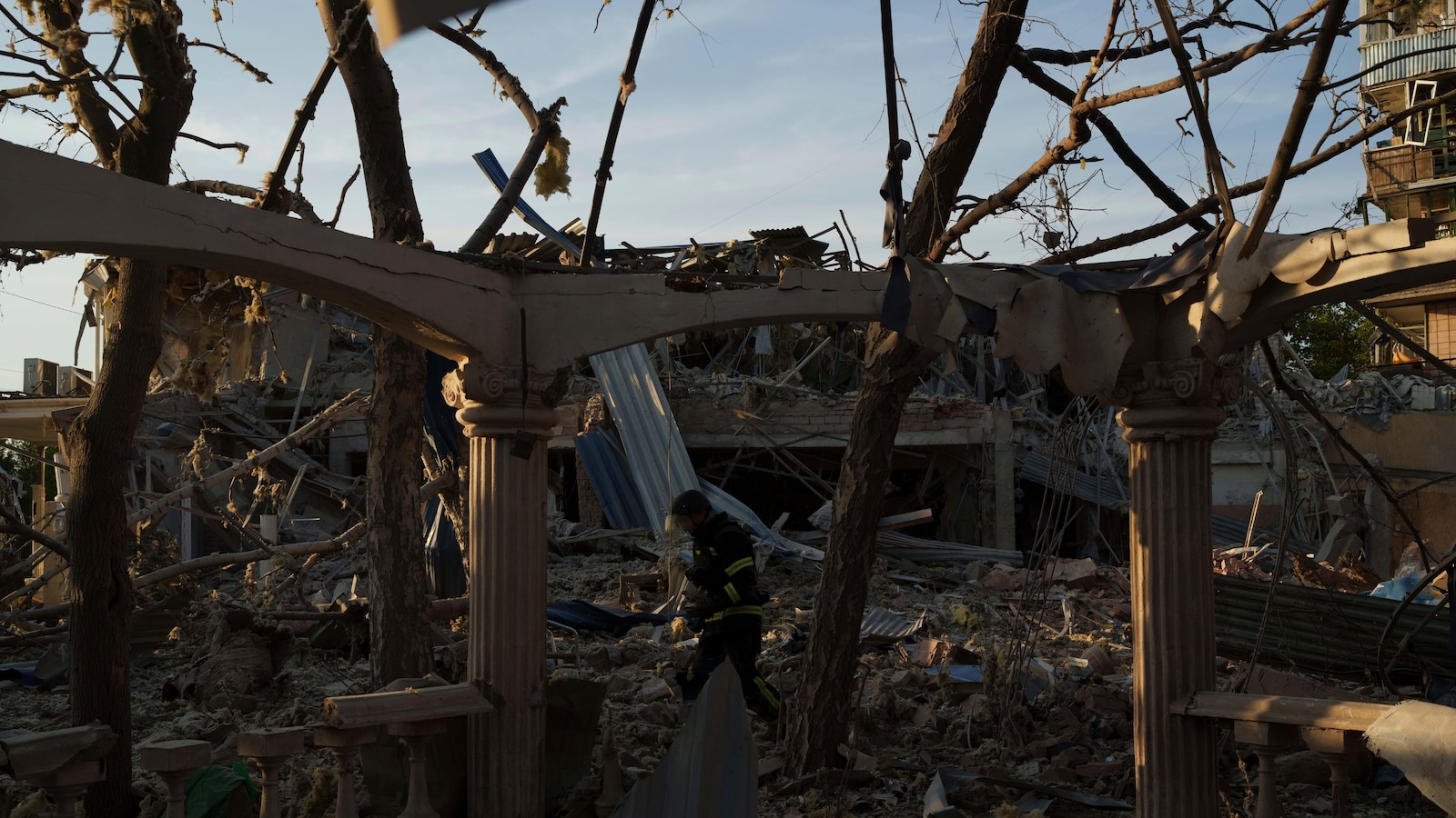 Report: Ukrainian shelling results in 5 fatalities at border region, Russian fire hits hotel housing reporters