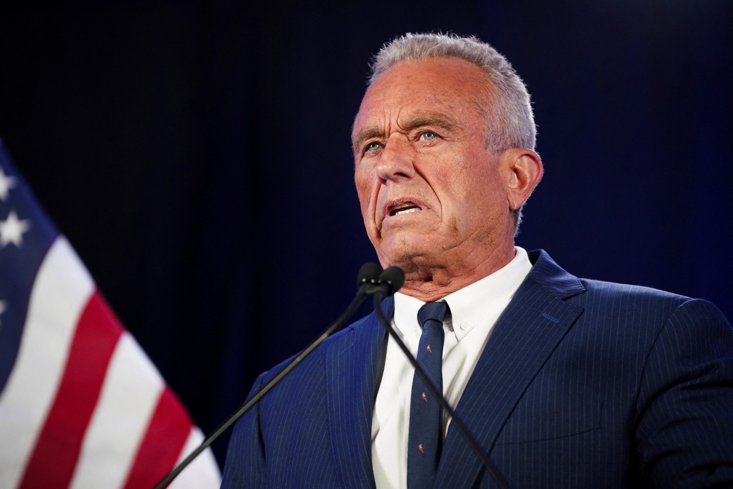 Robert F. Kennedy Jr. announces suspension of 2024 campaign and endorsement of Donald Trump