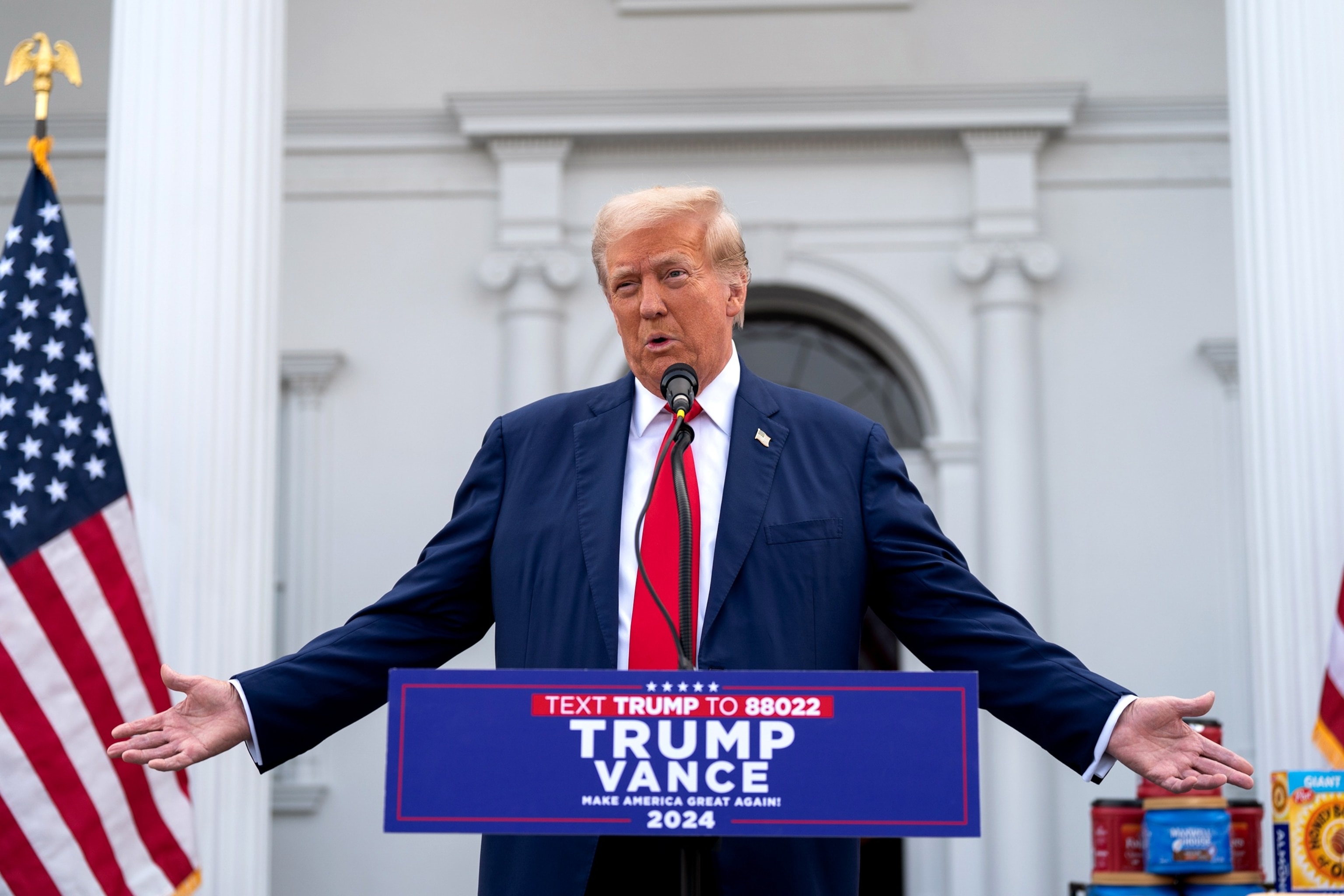 PHOTO: Republican Presidential Candidate Donald Trump Holds News Conference In Bedminster, New Jersey