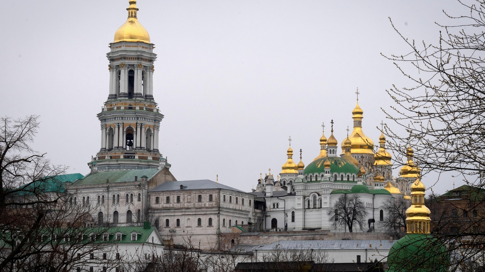 Ukraine's Parliament Passes Ban on Religious Groups Linked to Moscow