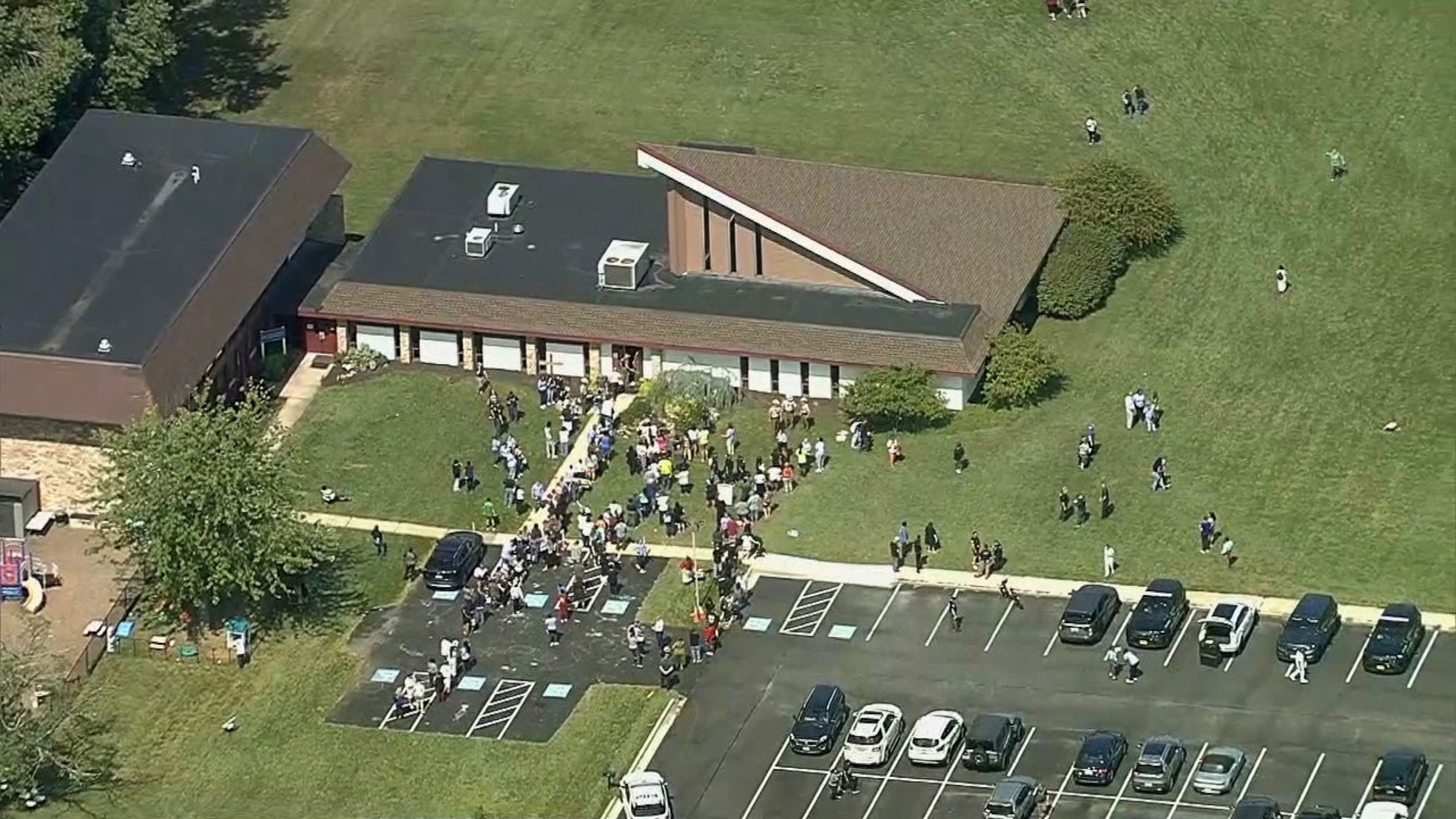 16-year-old student in custody after fatal shooting of 15-year-old in Maryland high school bathroom