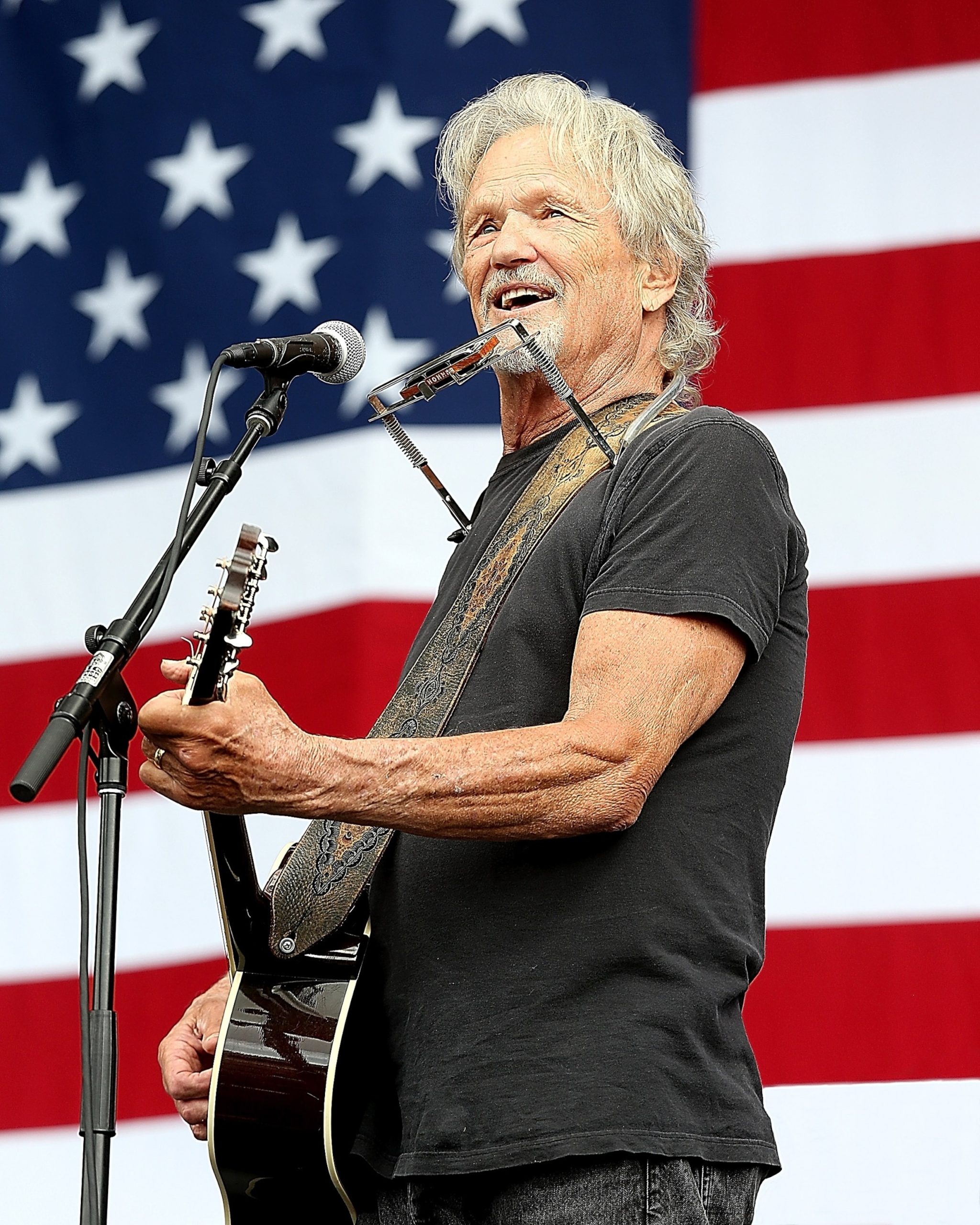 Country music legend Kris Kristofferson, known for his role in 'Blade', passes away at the age of 88