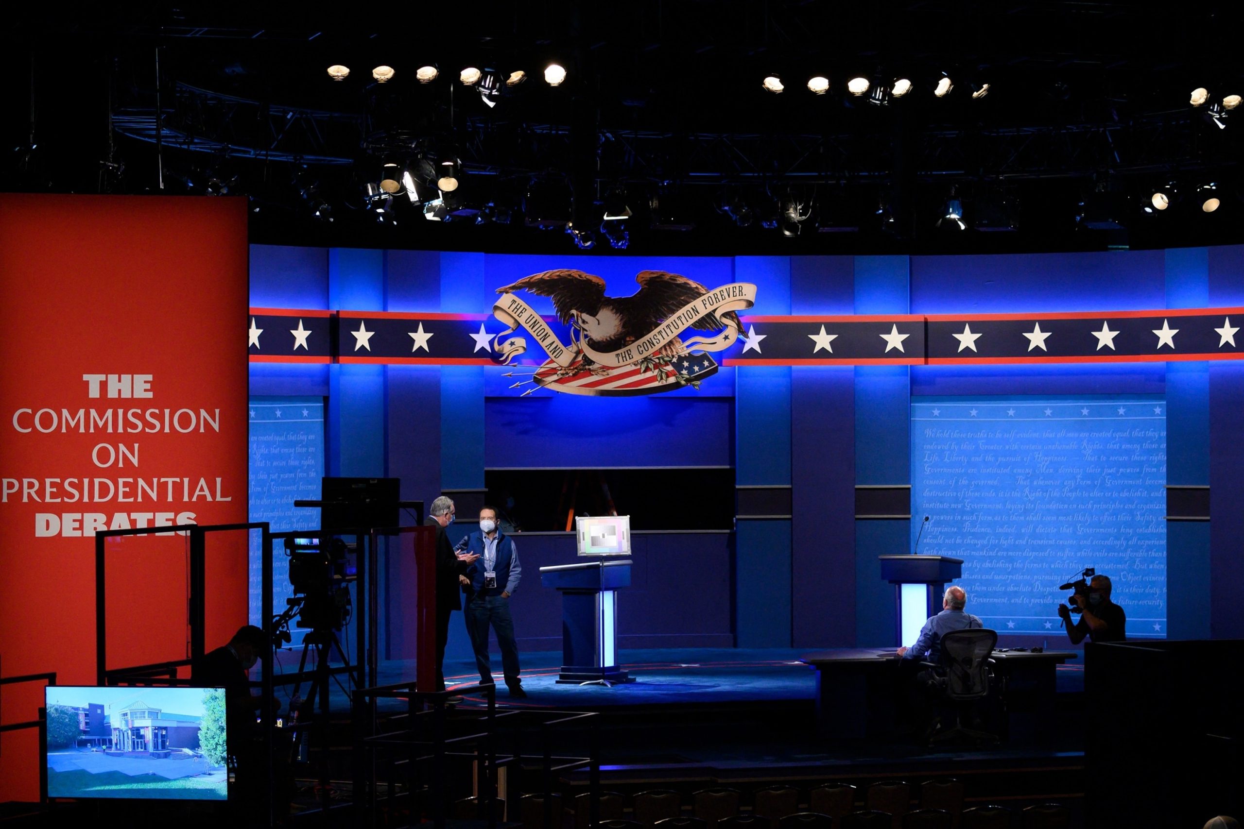 Experts believe that Tuesday's presidential debate offers a unique chance to influence the outcome of the election