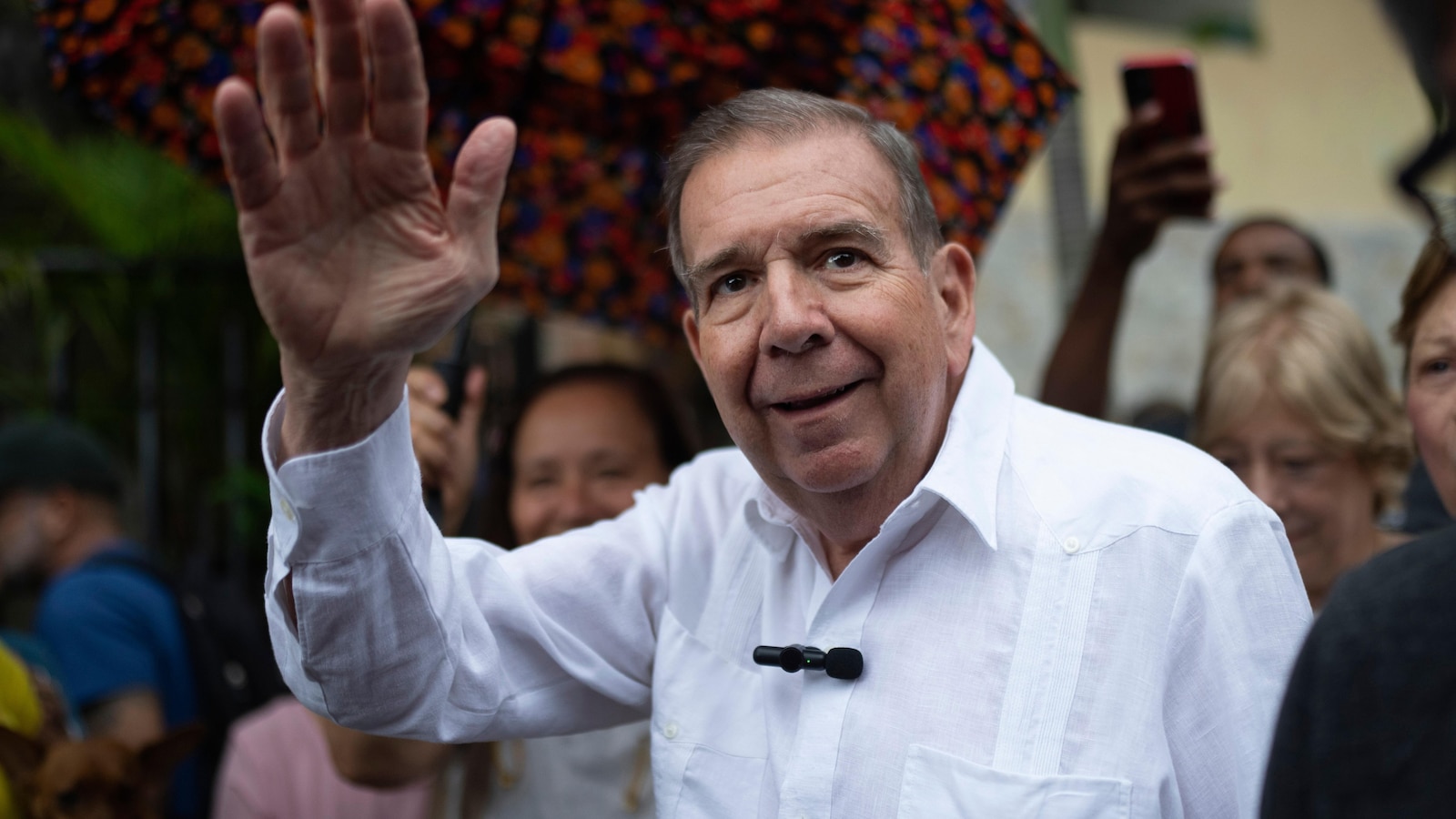 González, opposition presidential candidate, seeks asylum in Spain after fleeing Venezuela