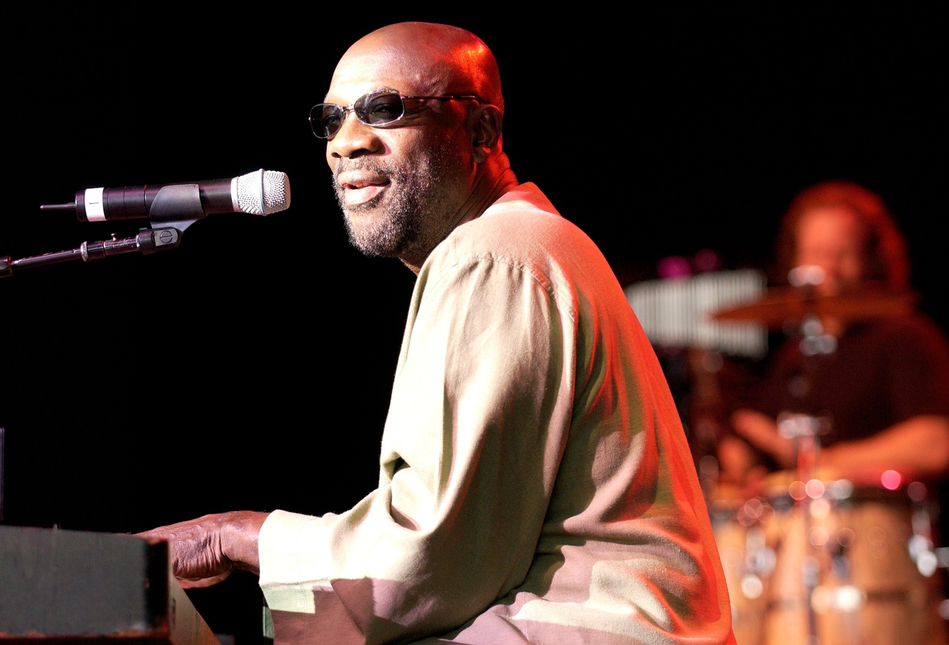 PHOTO: Isaac Hayes In Concert - Concord CA 2004