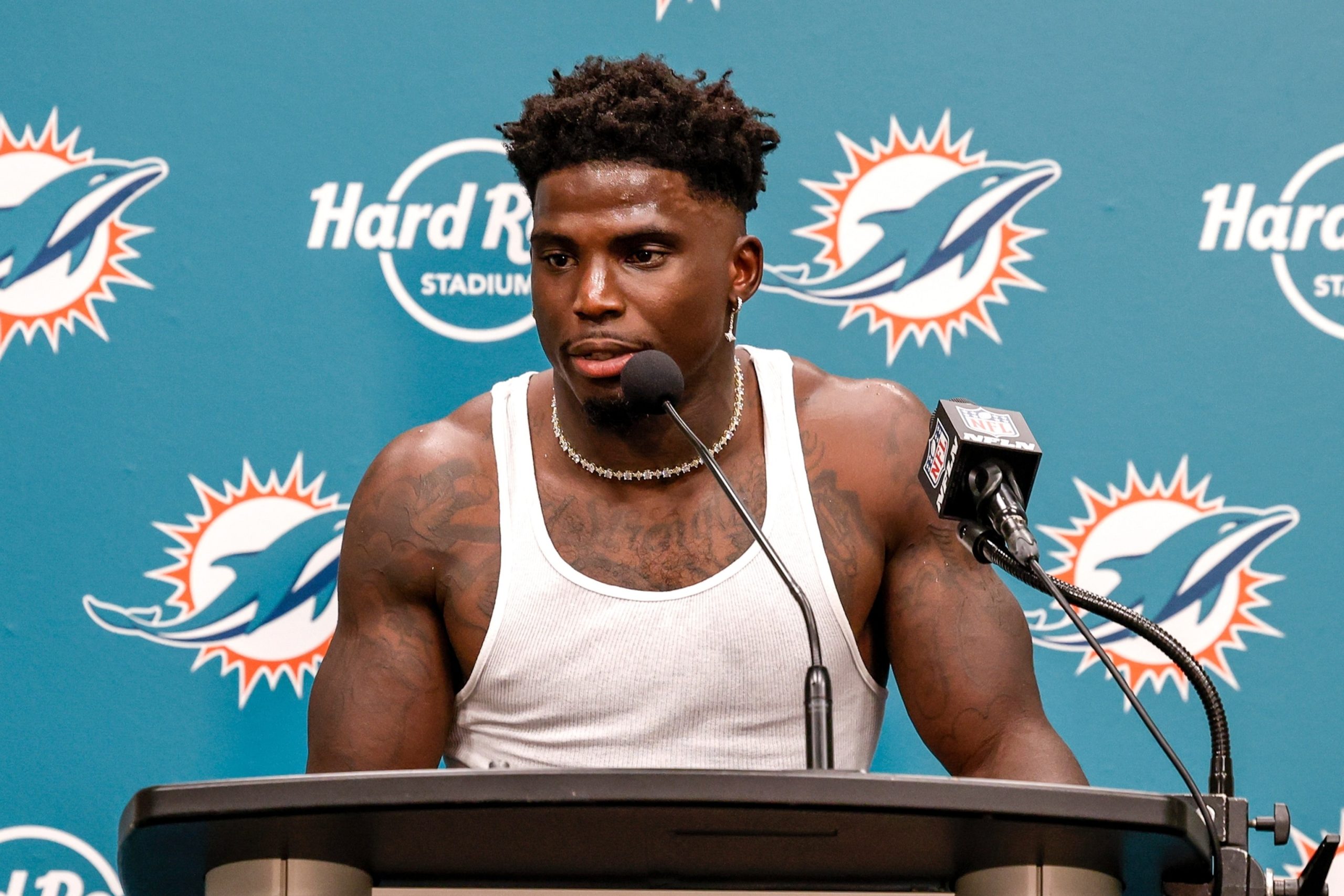 Miami Dolphins Address Incident Involving Tyreek Hill Being Handcuffed During Traffic Stop