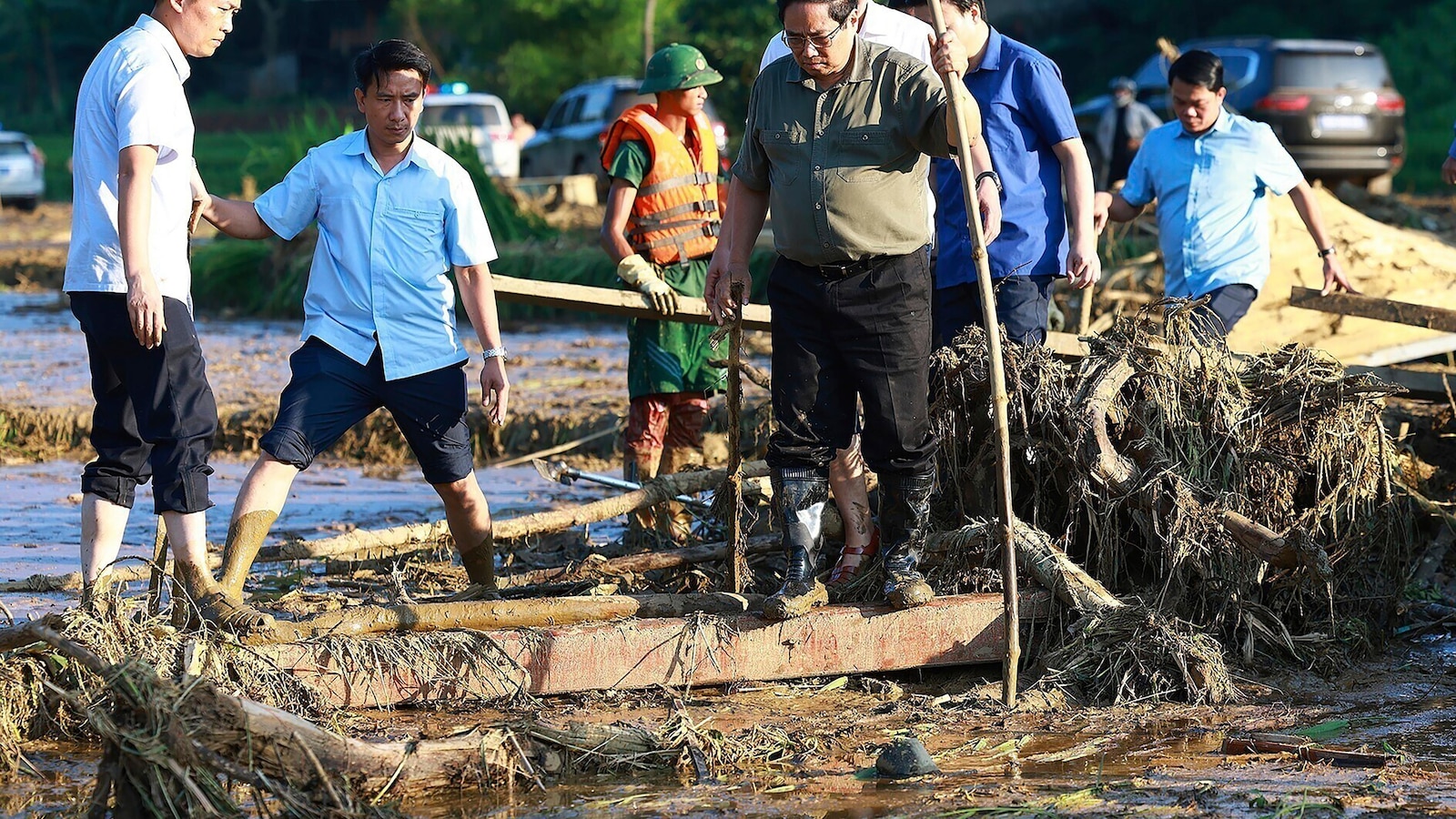 More Bodies Found as Vietnam Typhoon Death Toll Reaches 233