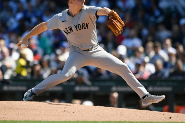 New York Yankees secure 32nd consecutive winning season with back-to-back shutout victories against Chicago Cubs