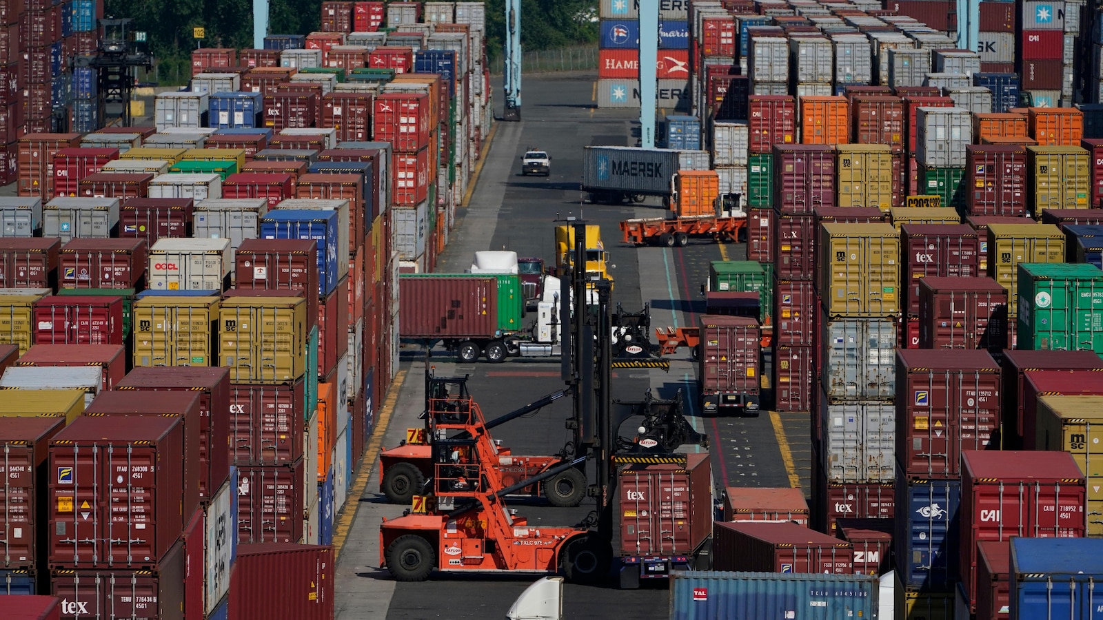 Potential Impact of Longshoremen's Strike on US Retailers