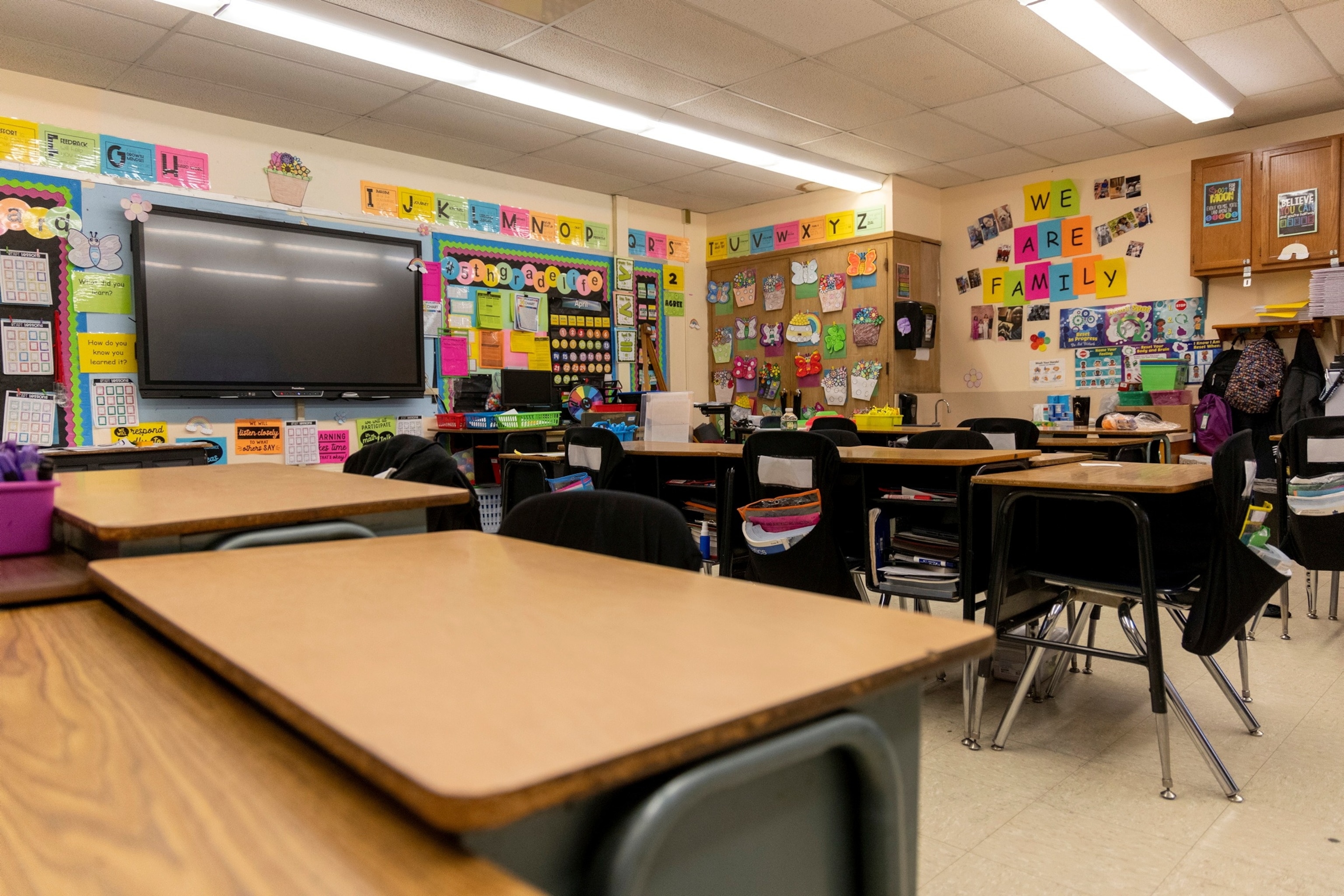 PHOTO: Empty classroom at Walnut Street Elementary in Uniondale, NY,  Apr. 3, 2024.