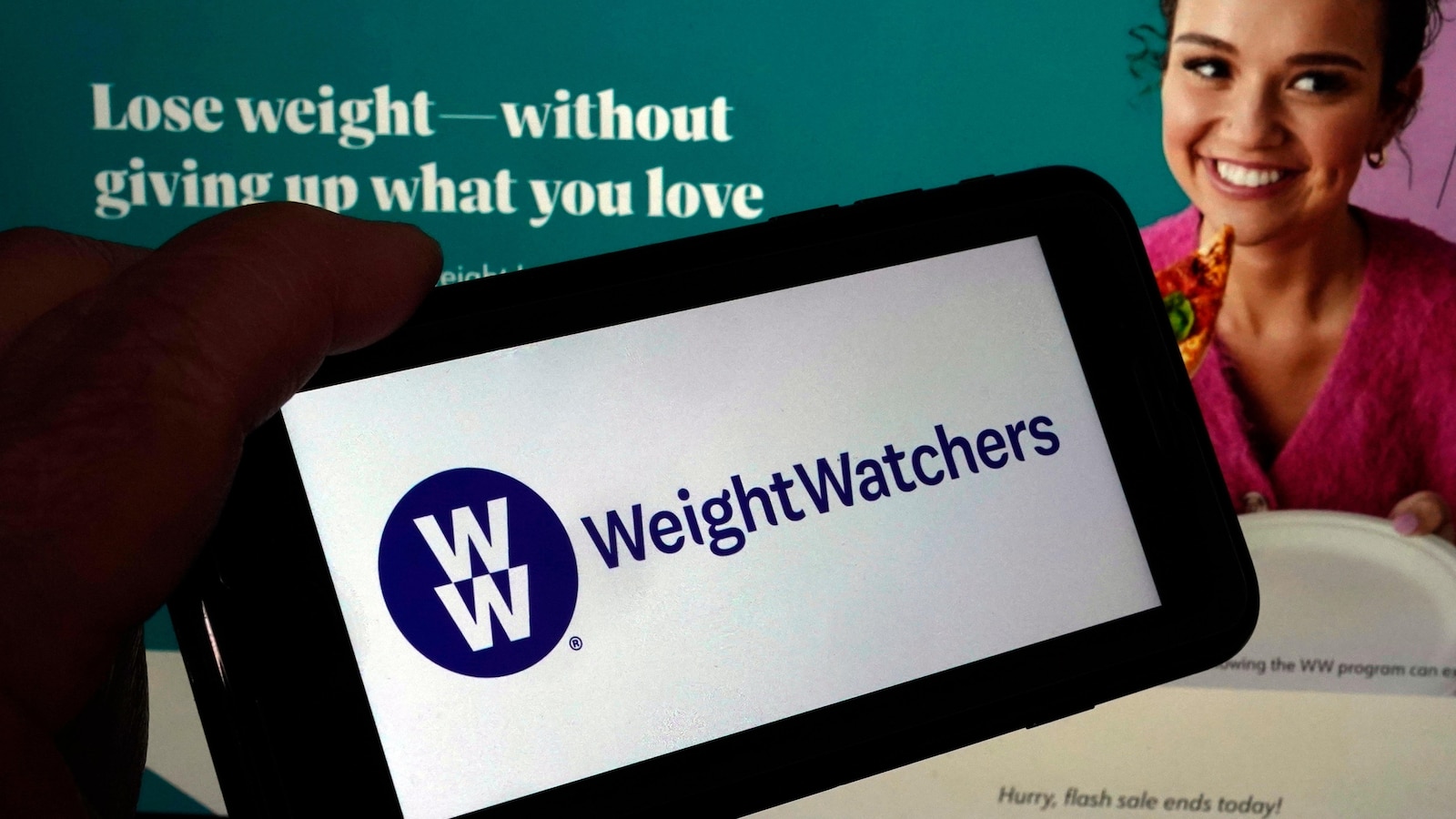 WeightWatchers CEO Resigns After Leading Company's Expansion into Weight Loss Drugs