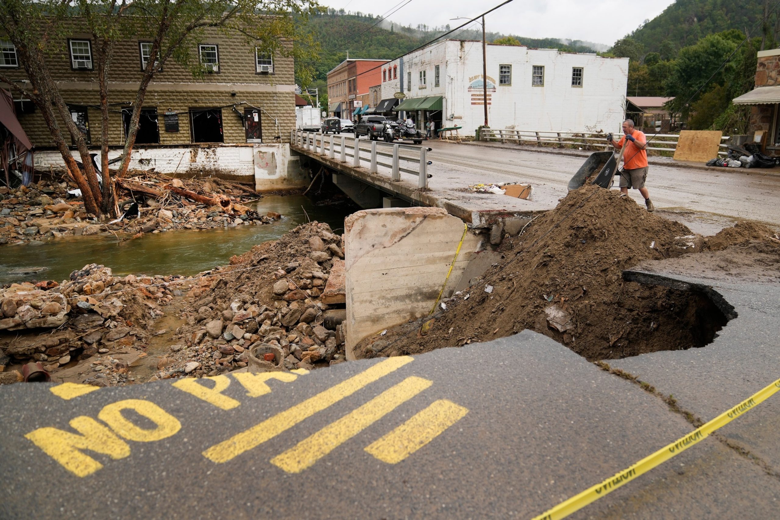 Biden and Harris to tour areas affected by Hurricane Helene in the Southeastern United States