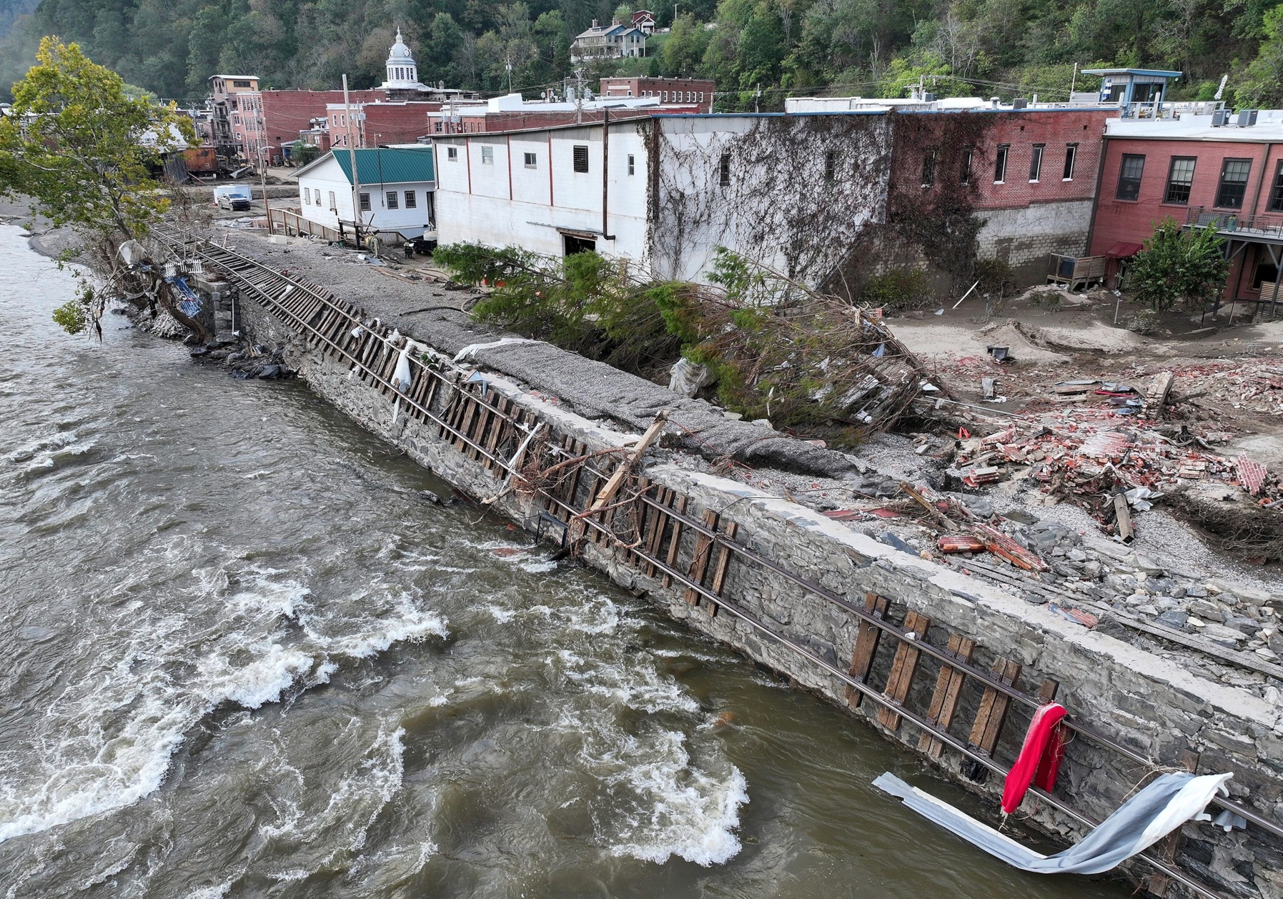 FEMA Official Warns that Misinformation During Helene Recovery is Harmful